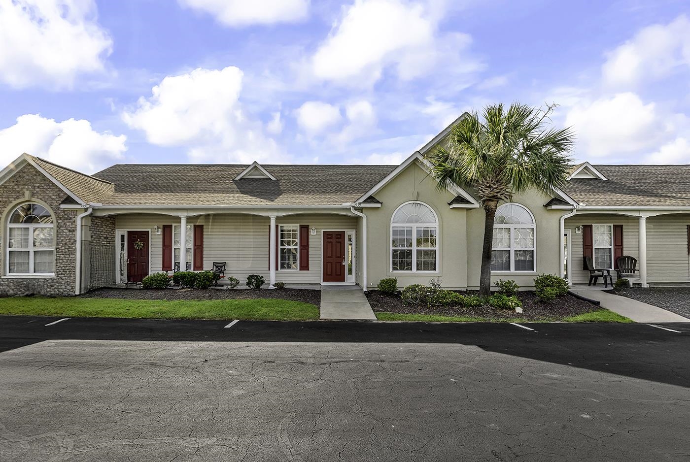 939 Wrigley Dr. Property Photo 1