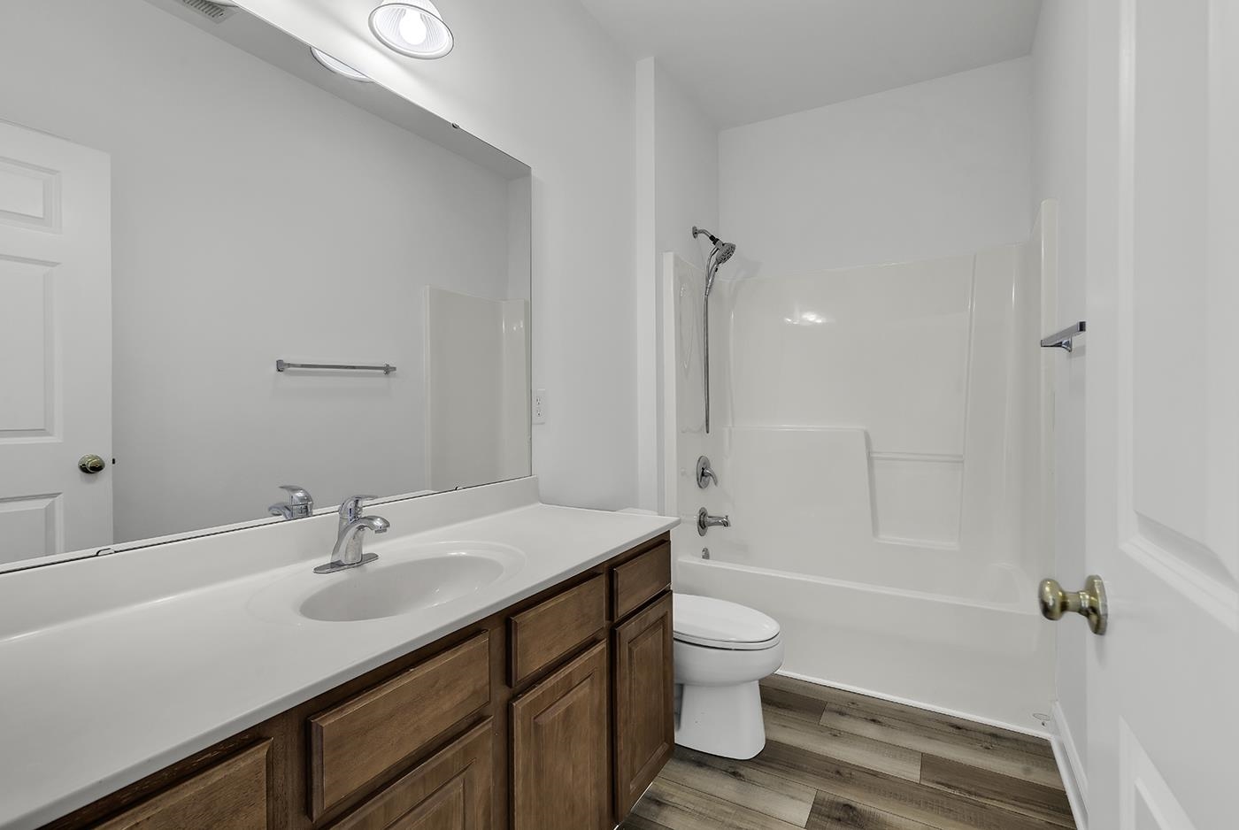 939 Wrigley Dr. Property Photo 8