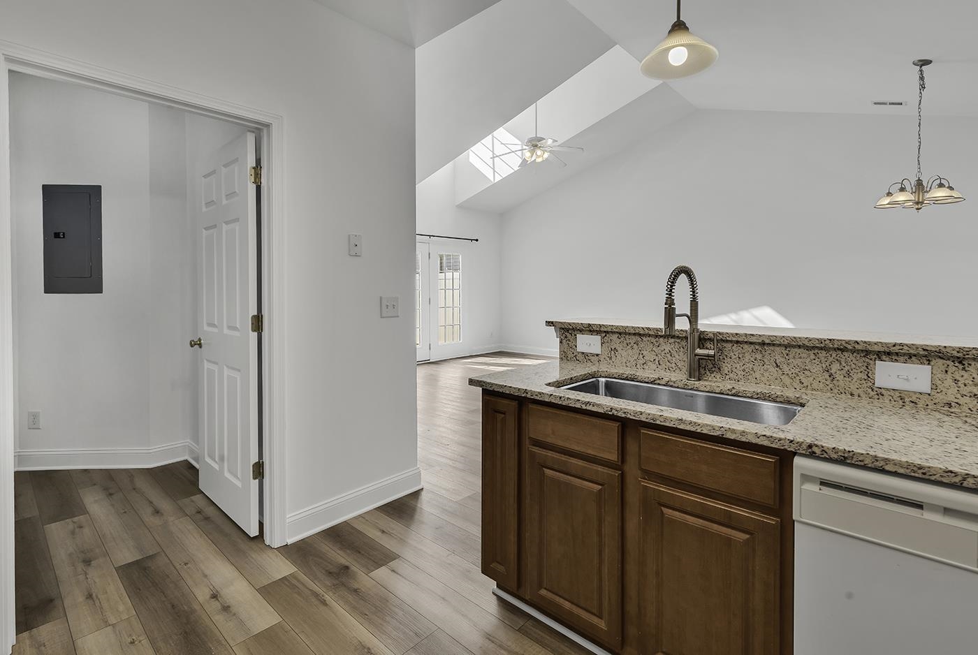 939 Wrigley Dr. Property Photo 17