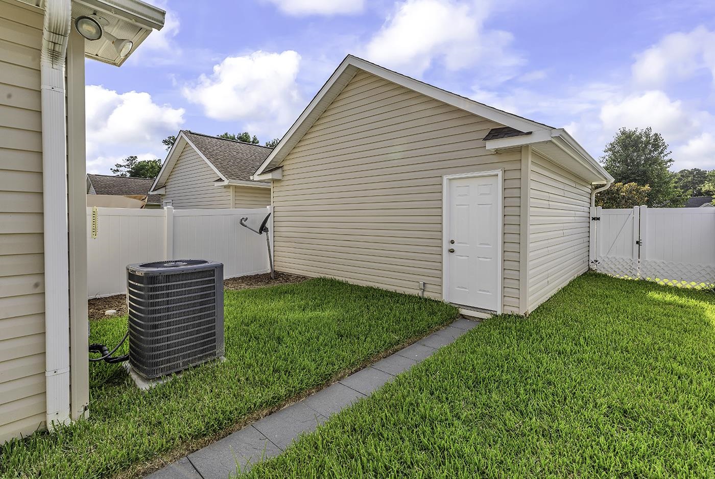 939 Wrigley Dr. Property Photo 34