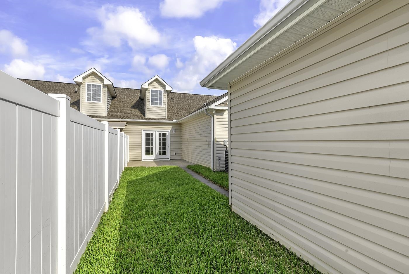 939 Wrigley Dr. Property Photo 35