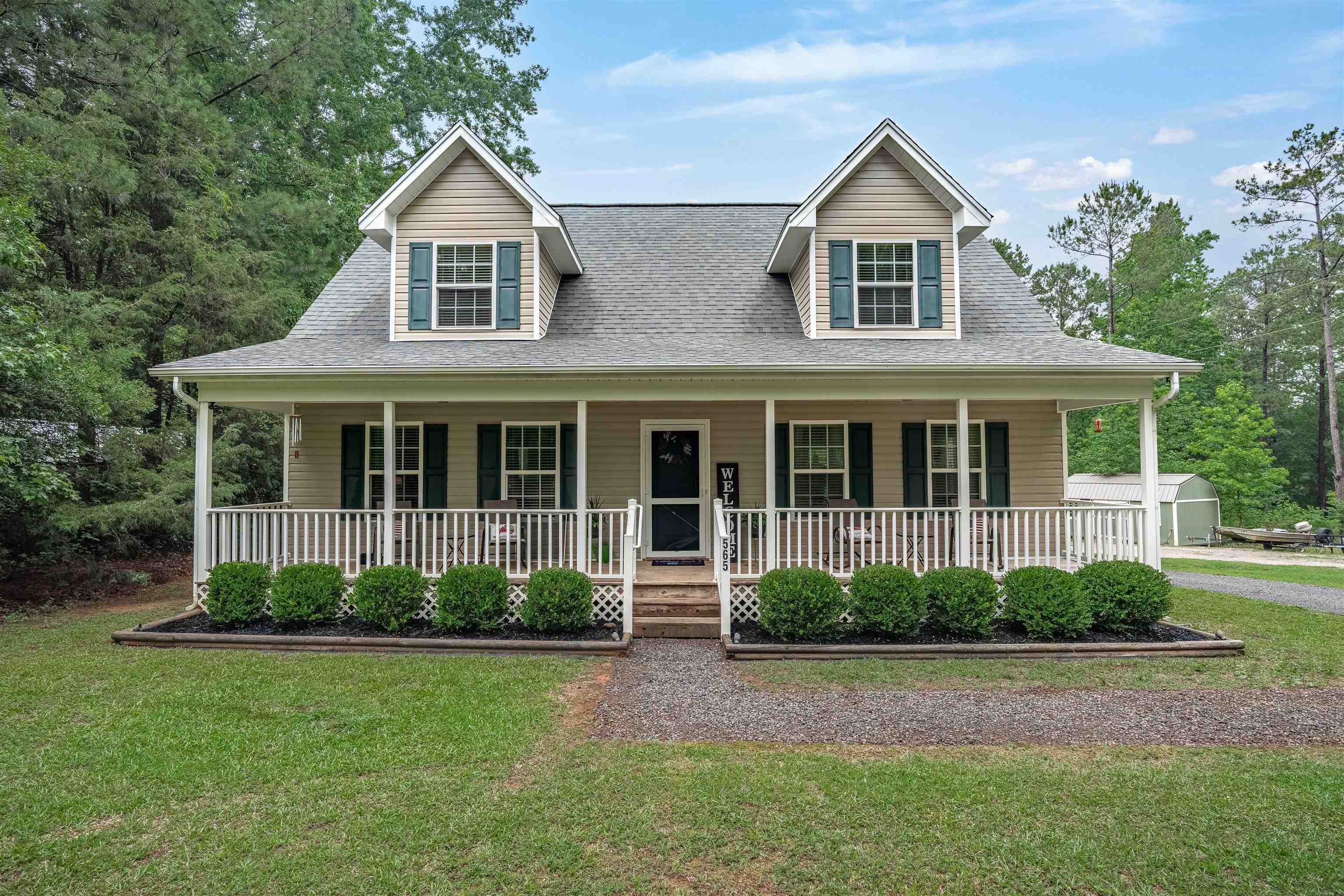 565 Portia Rd Property Photo 1