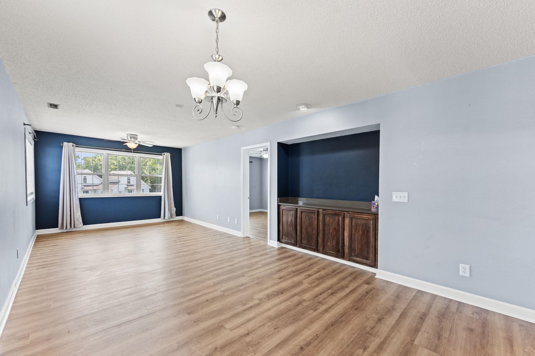 4265 Villa Dr. Property Photo 5