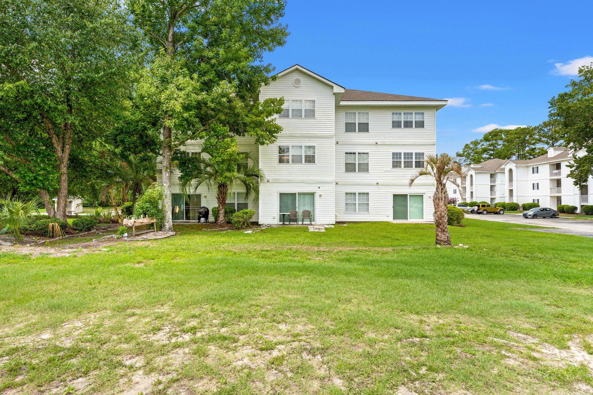 4265 Villa Dr. Property Photo 13
