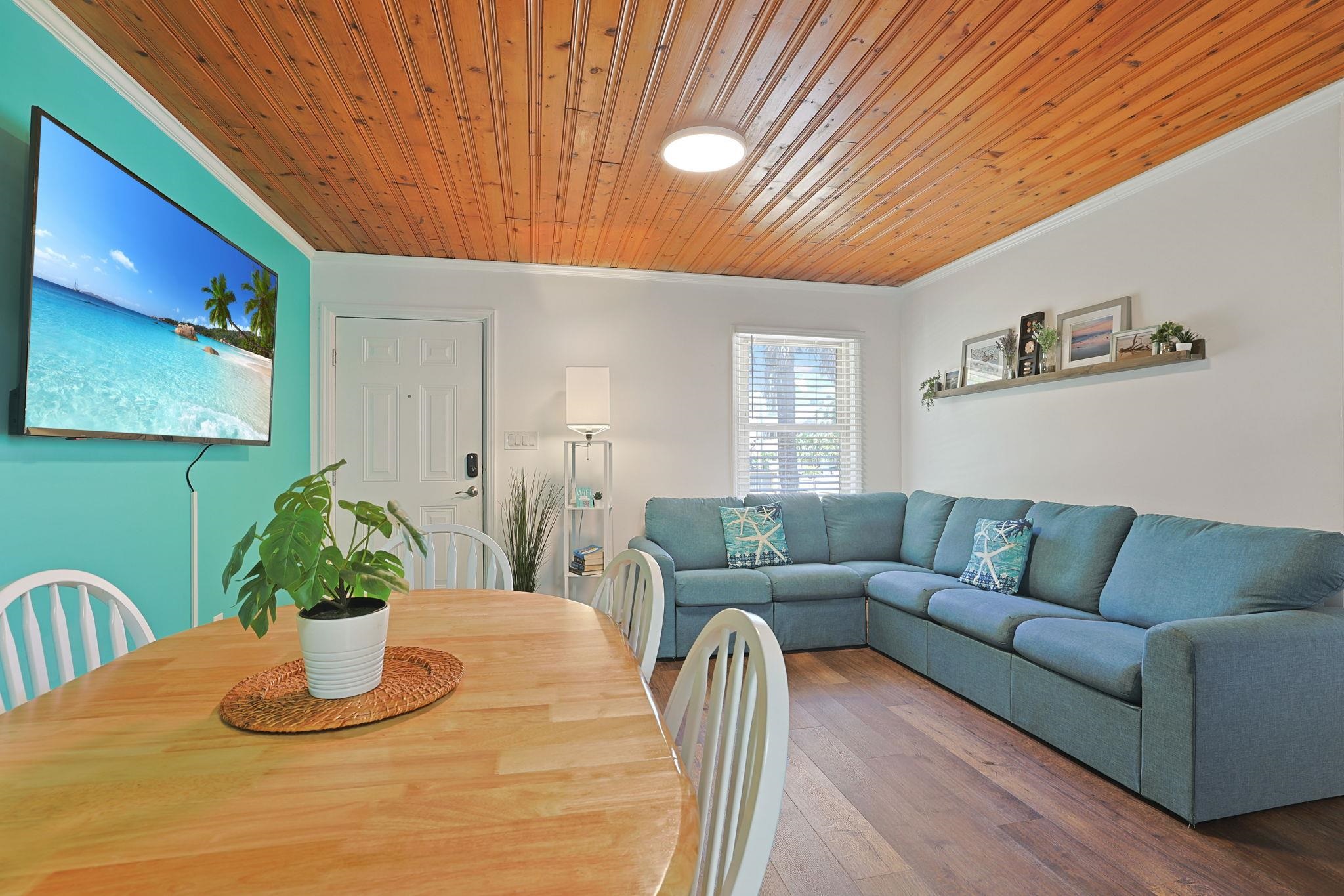 4610 Seaview St. Property Photo 29