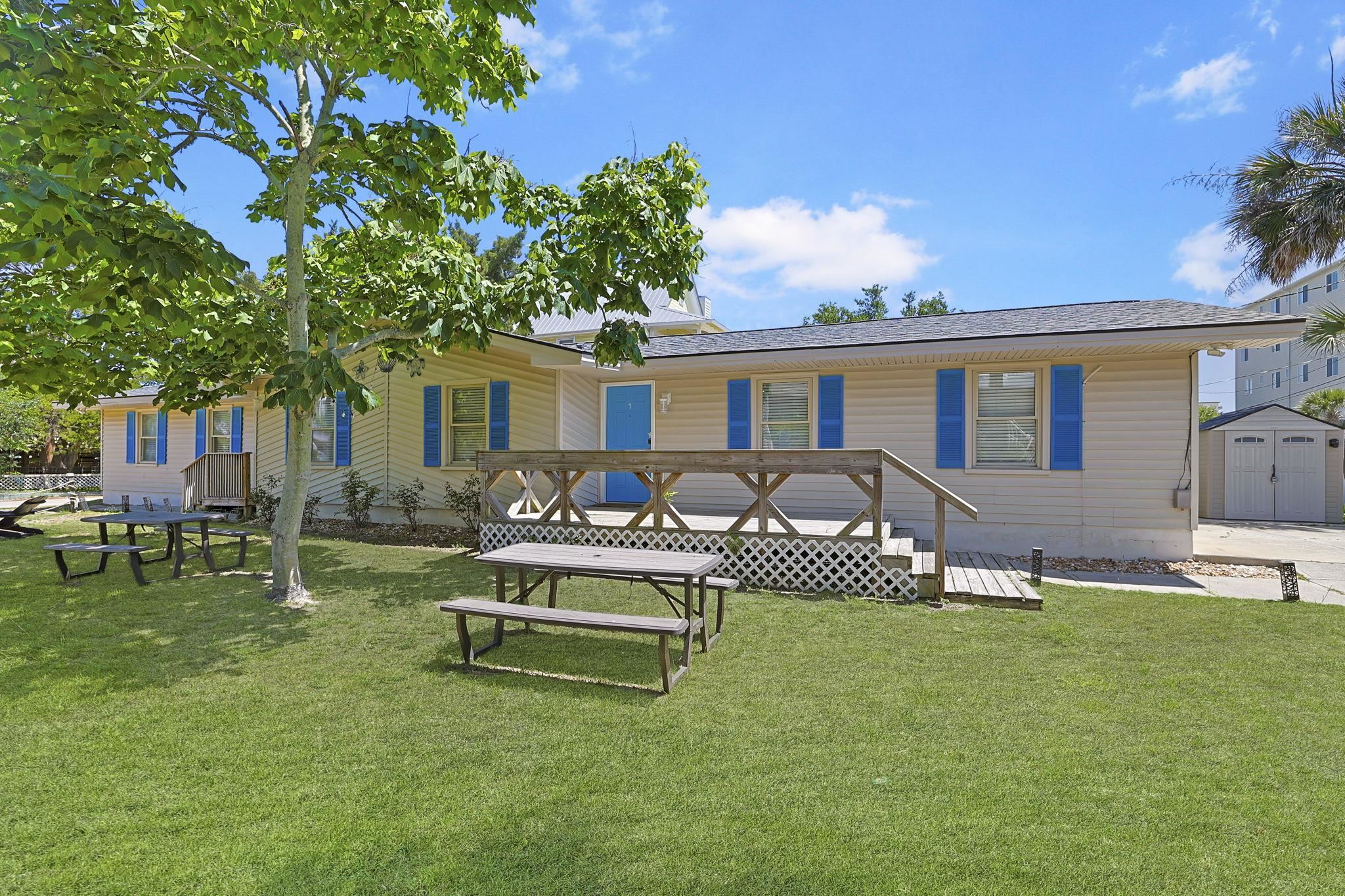 4610 Seaview St. Property Photo 44
