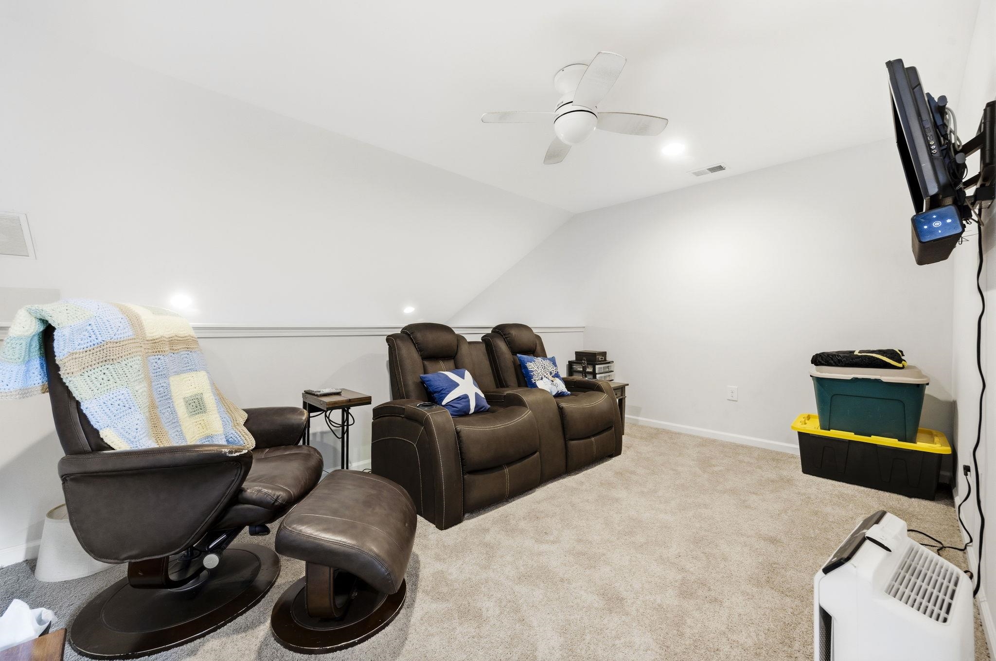 163 Machrie Loop Property Photo 27