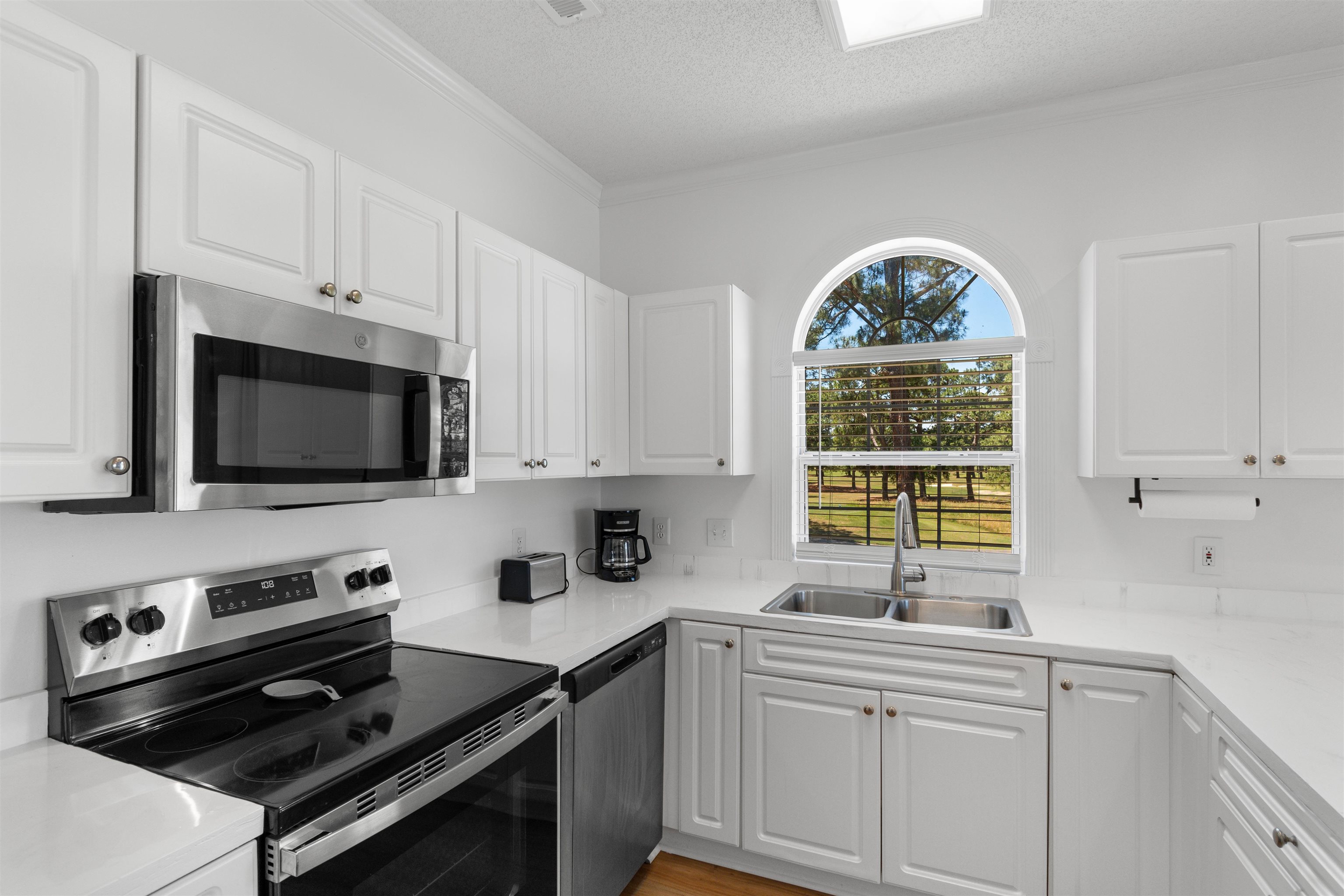 4673 Wild Iris Dr. Property Photo 6