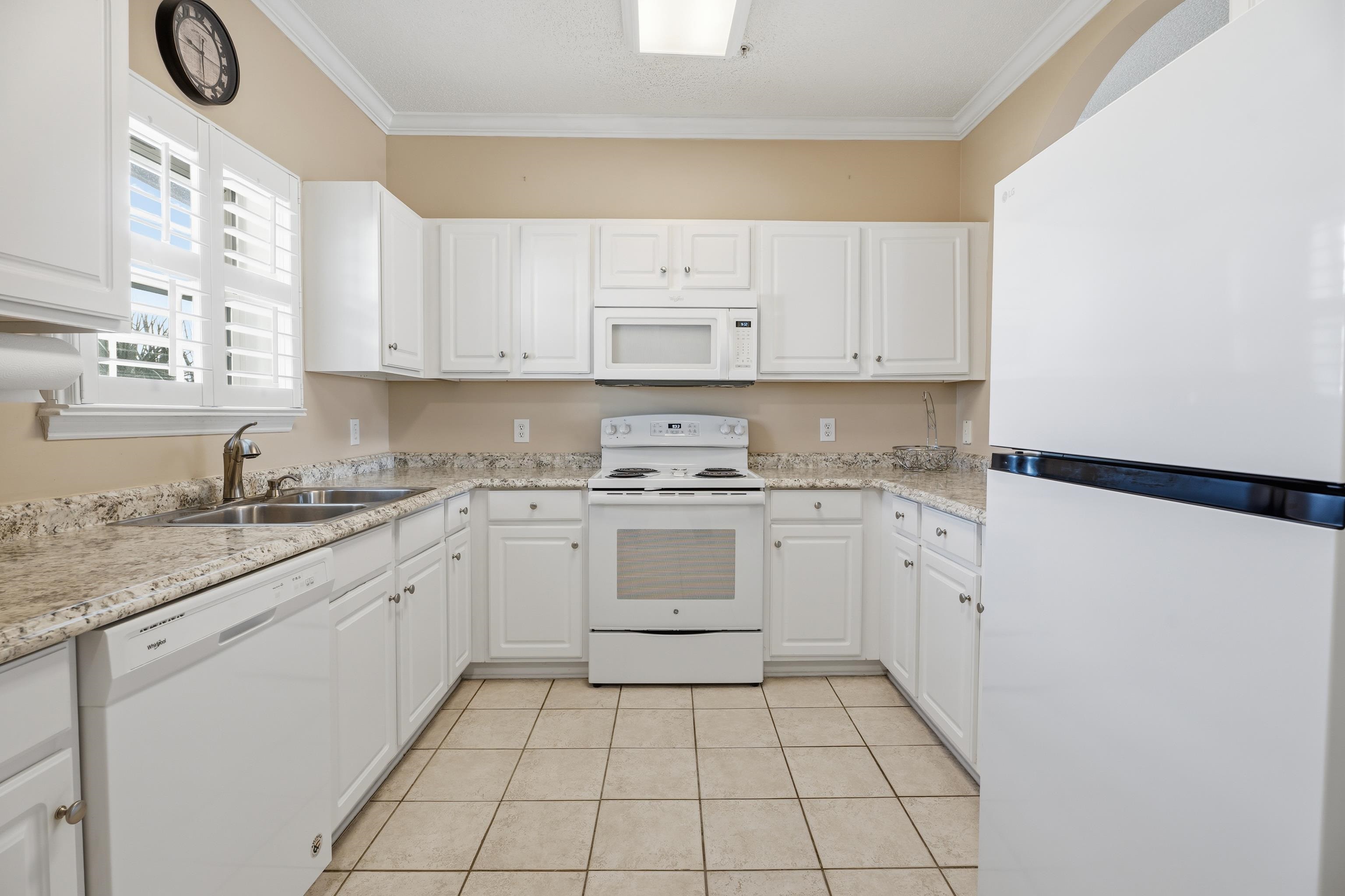 5801 Oyster Catcher Dr. Property Photo 5