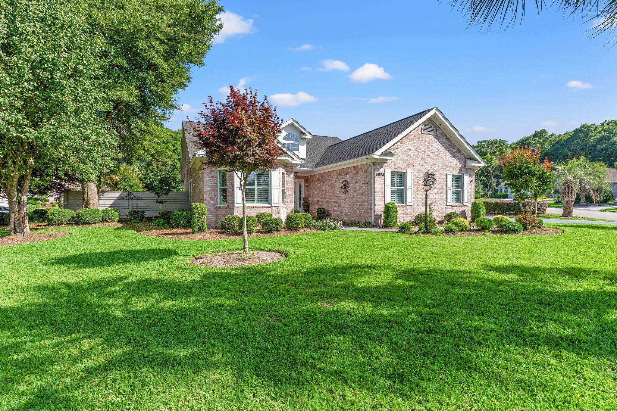 9624 Chestnut Ridge Dr. Property Photo 1