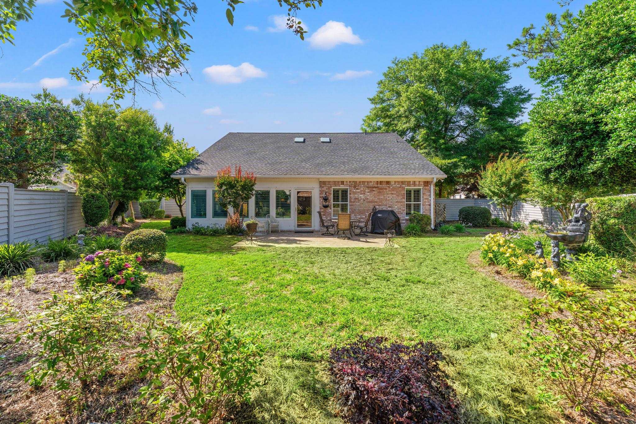 9624 Chestnut Ridge Dr. Property Photo 3