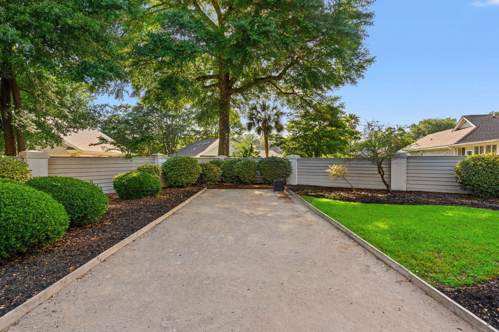 9624 Chestnut Ridge Dr. Property Photo 42