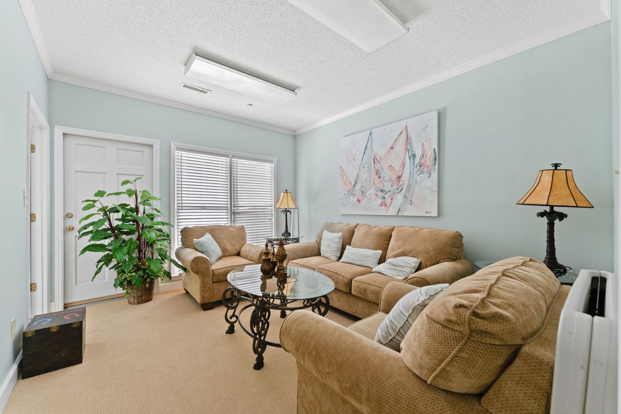 9624 Chestnut Ridge Dr. Property Photo 45
