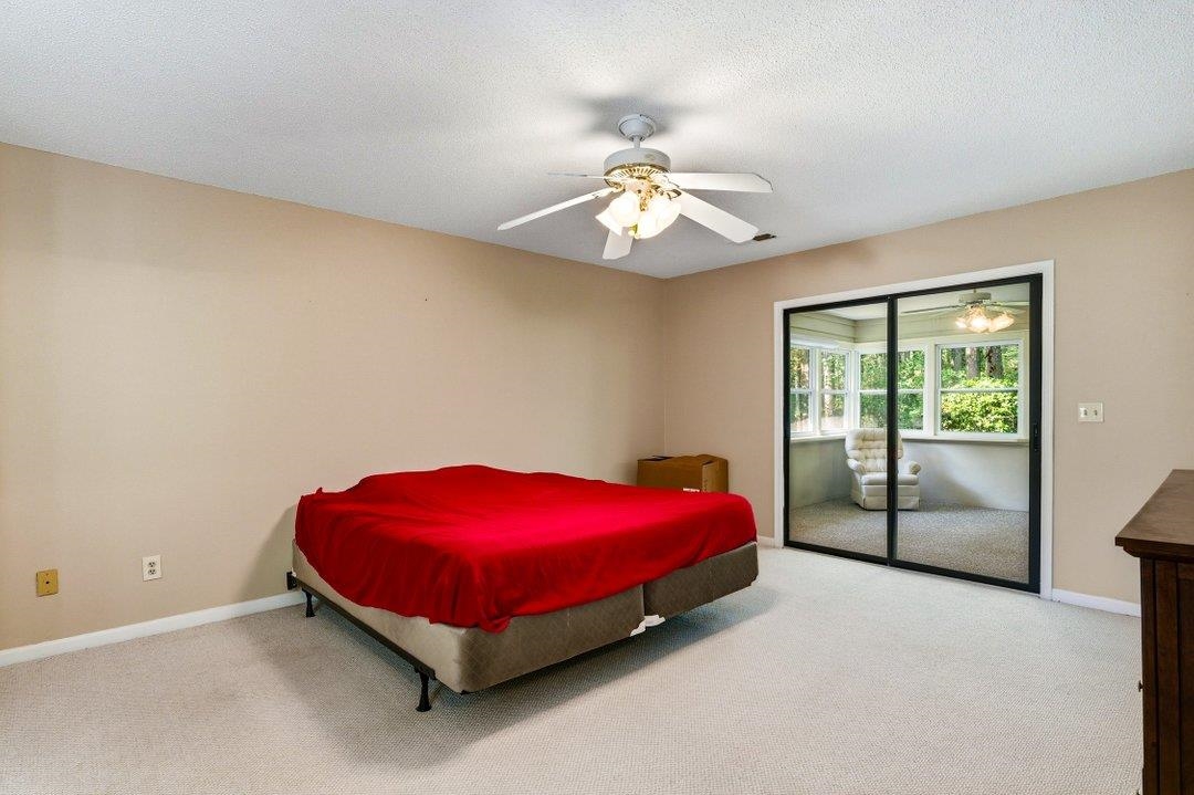 107 Mayberry Ln. Property Photo 12