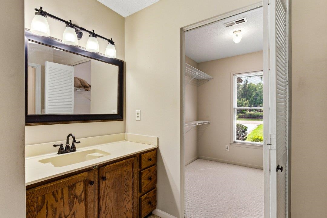 107 Mayberry Ln. Property Photo 14