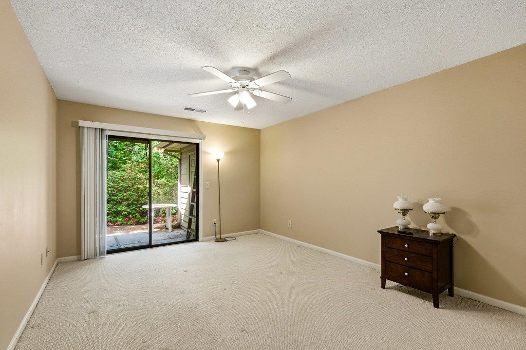 107 Mayberry Ln. Property Photo 18