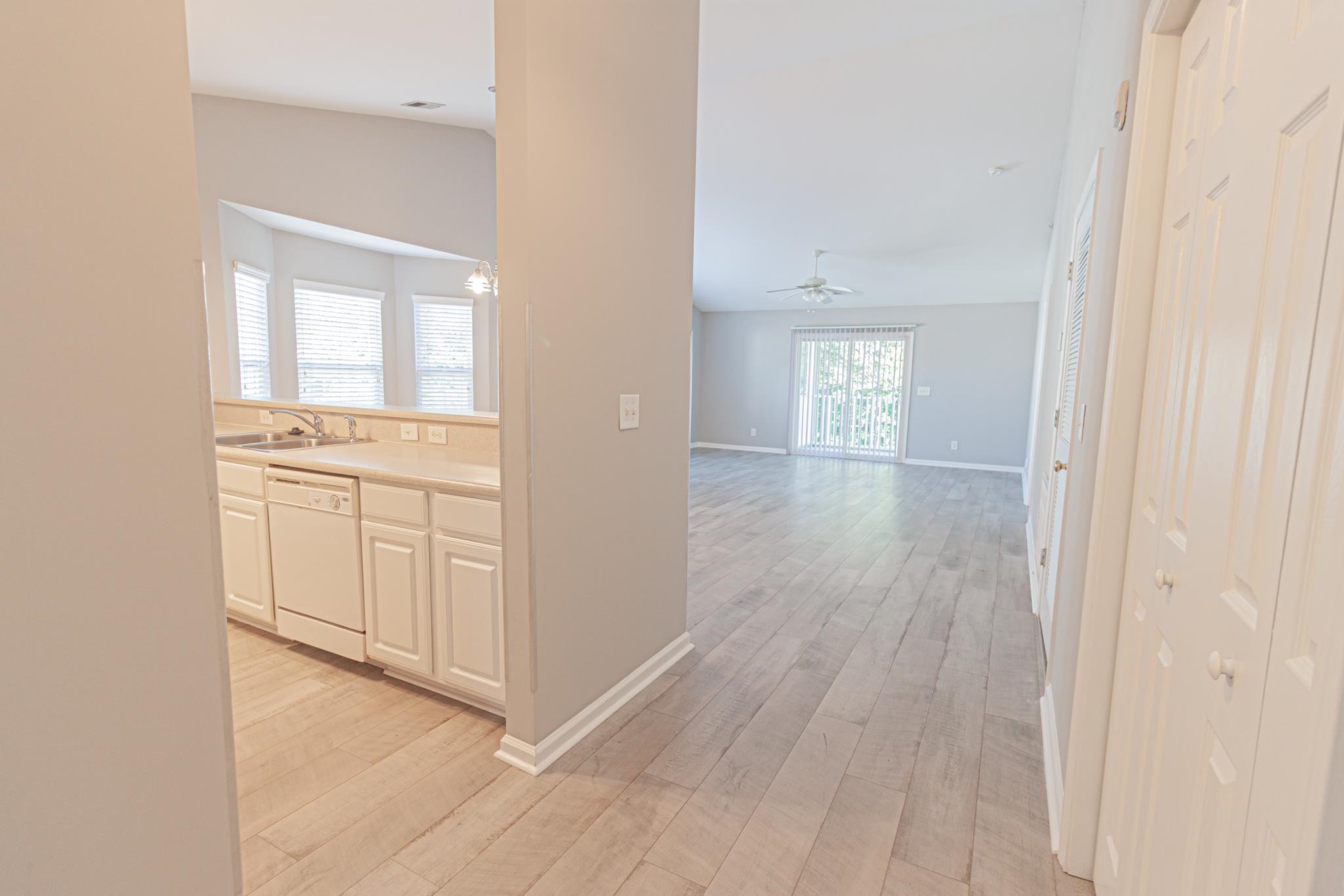 4850 Meadowsweet Dr. Property Photo 4
