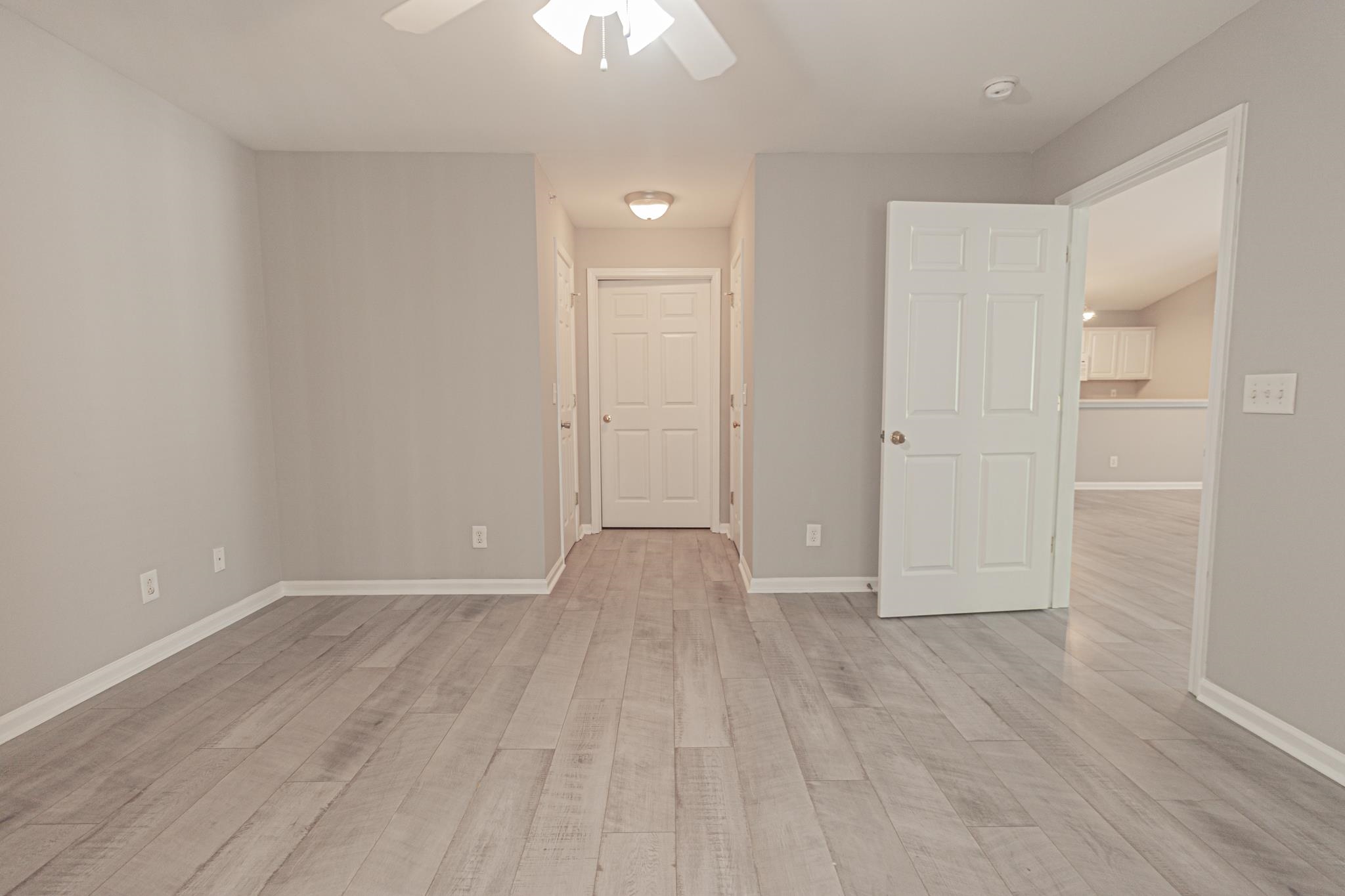 4850 Meadowsweet Dr. Property Photo 11