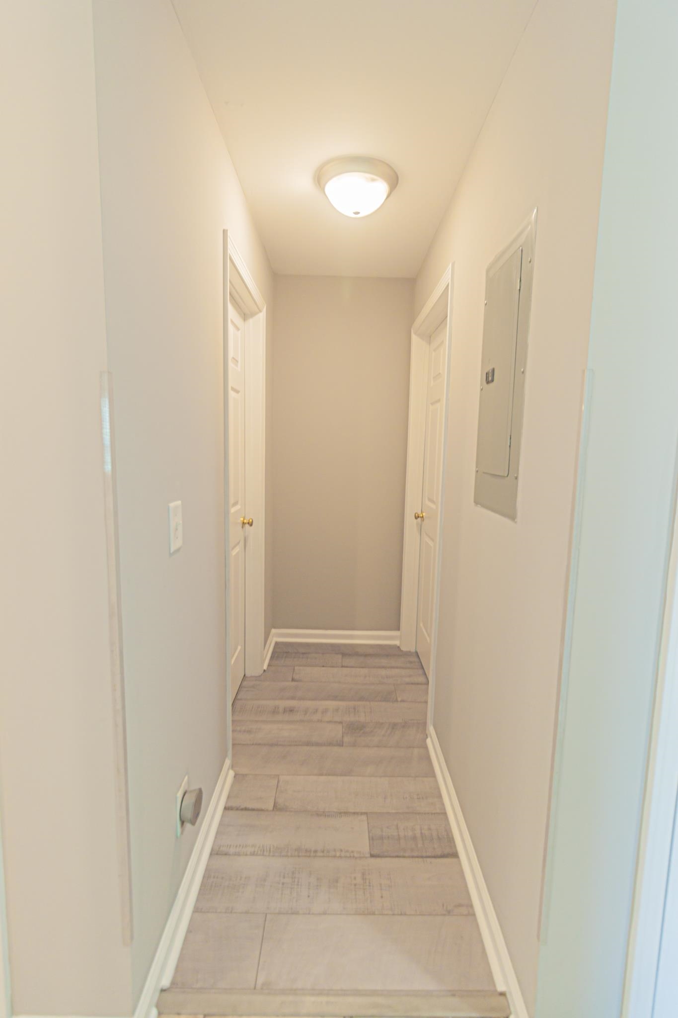 4850 Meadowsweet Dr. Property Photo 15