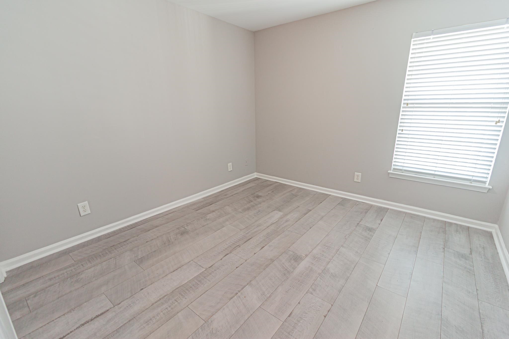 4850 Meadowsweet Dr. Property Photo 18