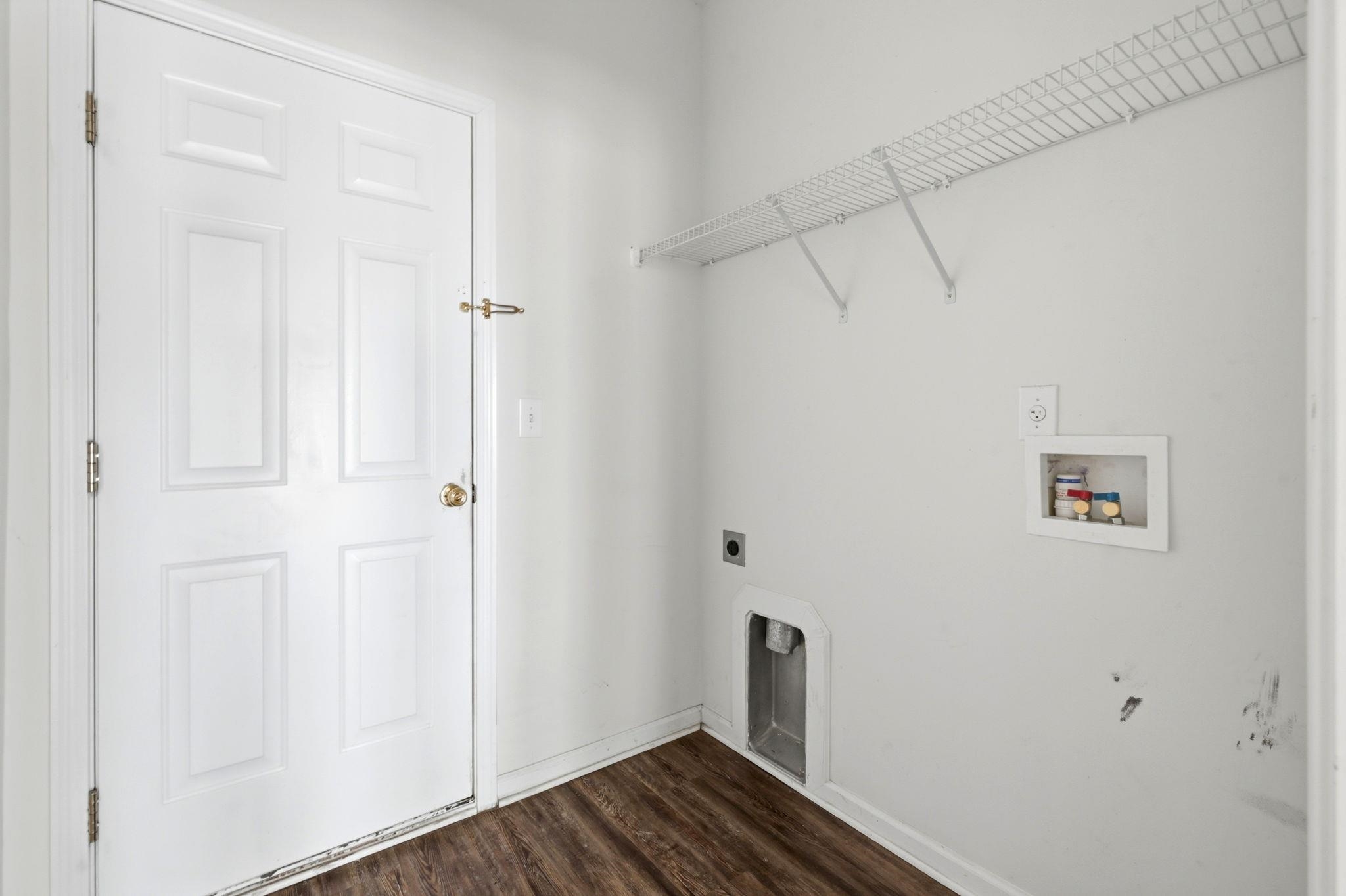505 Hay Hill Ln. Property Photo 16