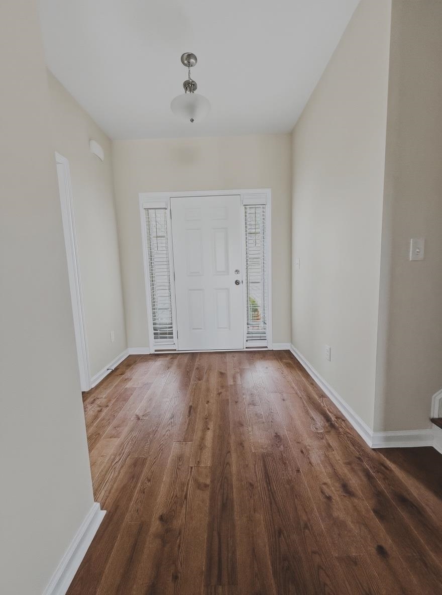 1860 Riverport Dr. Property Photo 2