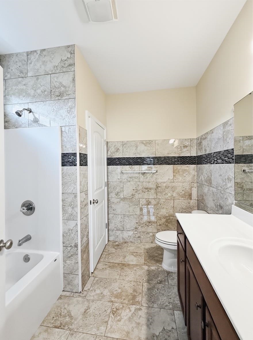 1860 Riverport Dr. Property Photo 8