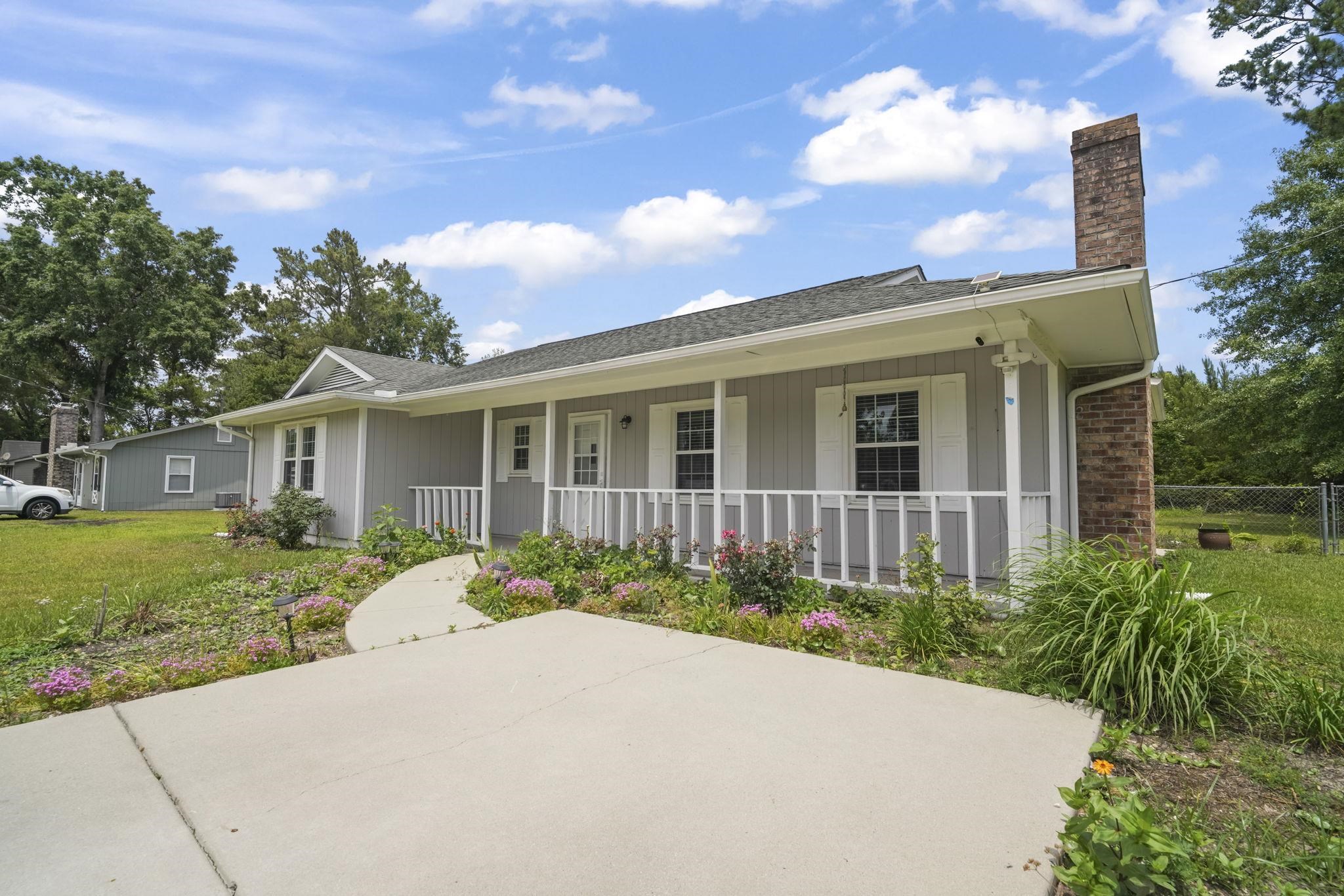 620 Mammie Dr. Property Photo 1
