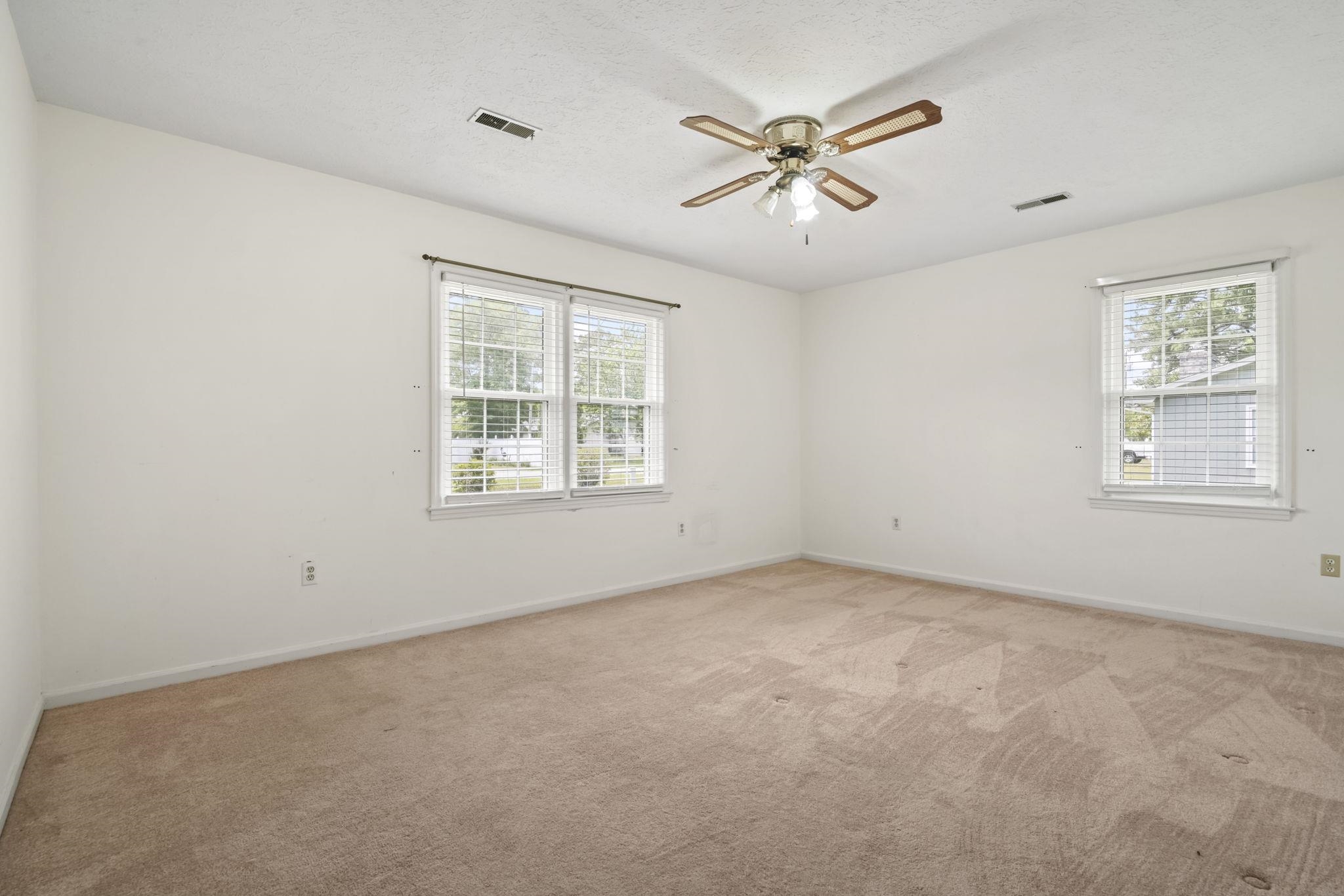 620 Mammie Dr. Property Photo 16