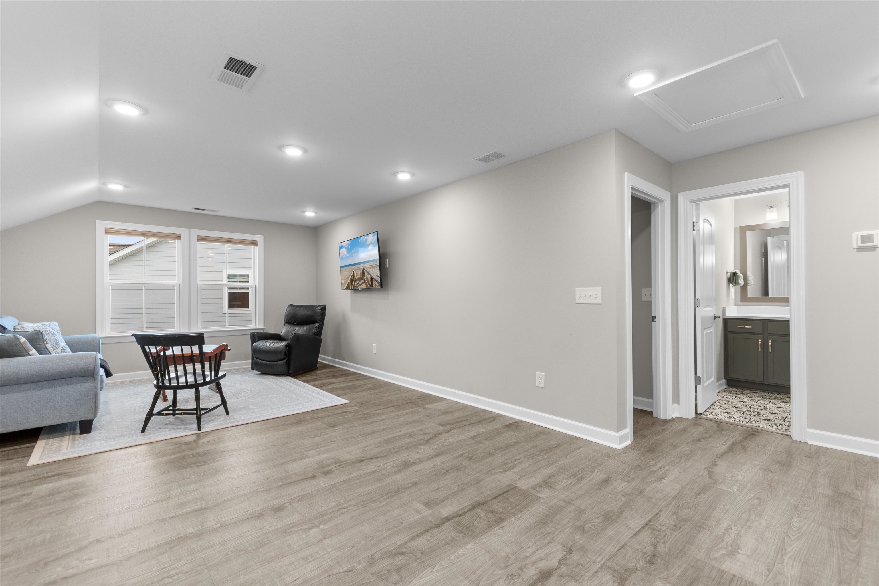 801 Lesabre Loop Property Photo 43