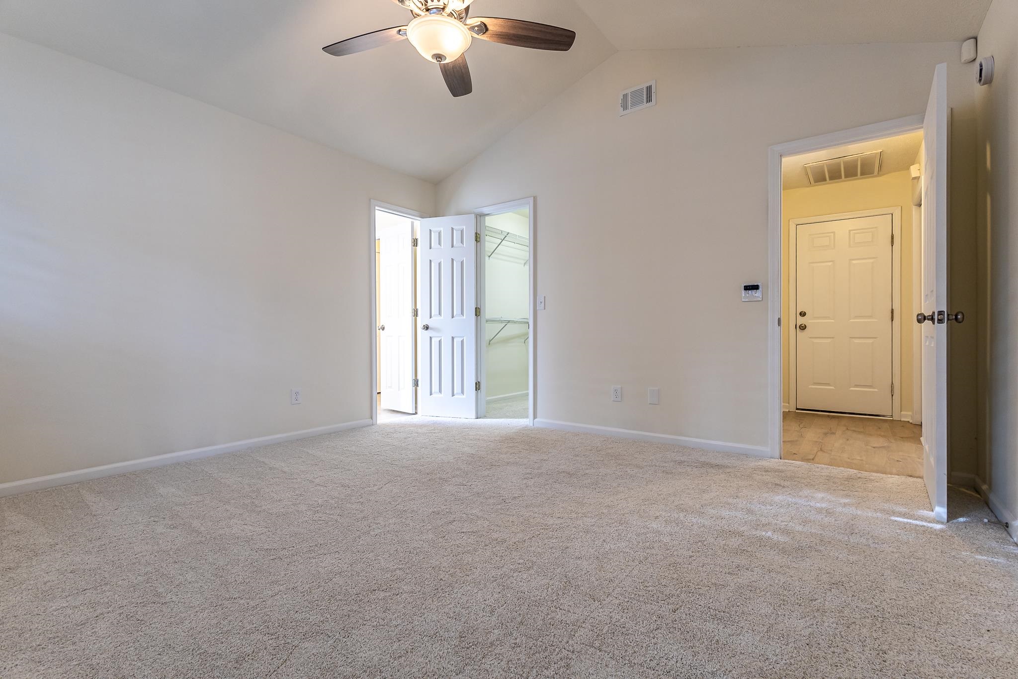 529 Waverly Loop Property Photo 6