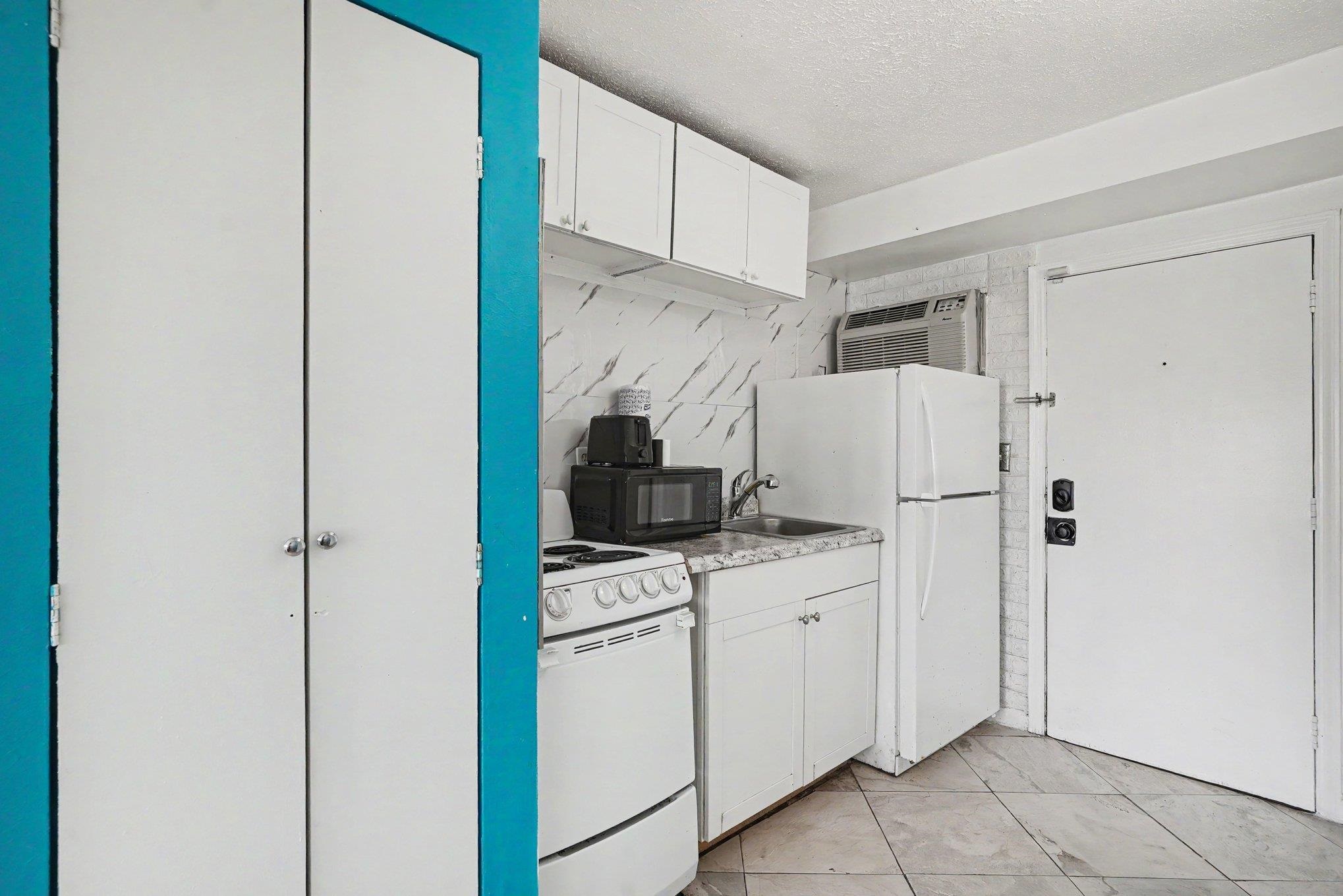 1600 S Ocean Blvd. Property Photo 5