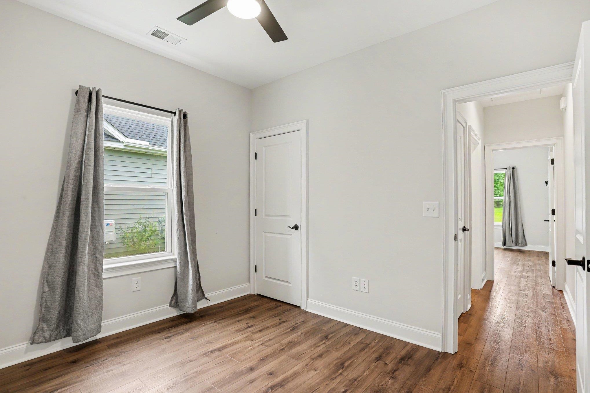 663 Belmont Dr. Property Photo 18