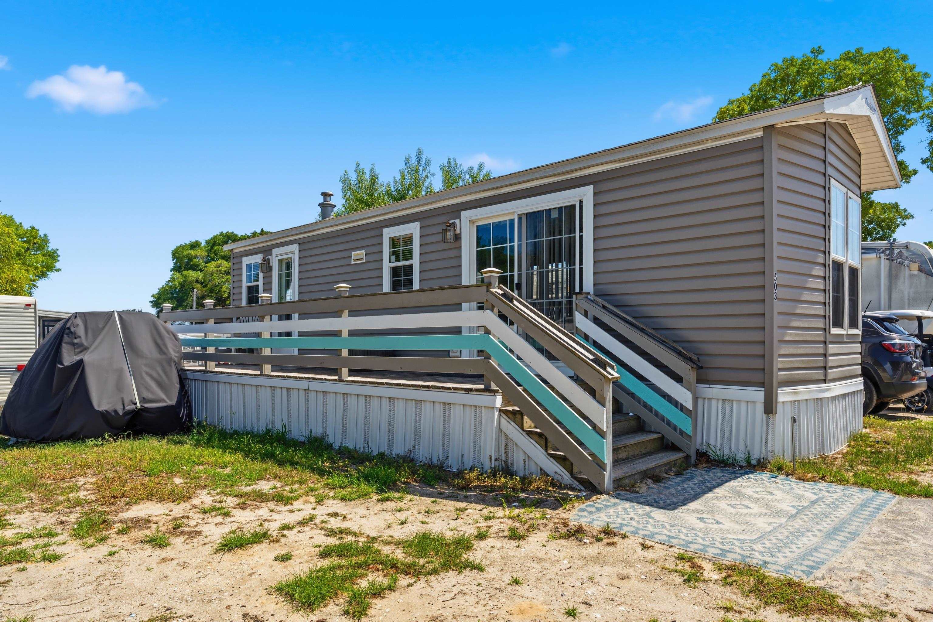 9700 Kings Rd. Property Photo 1