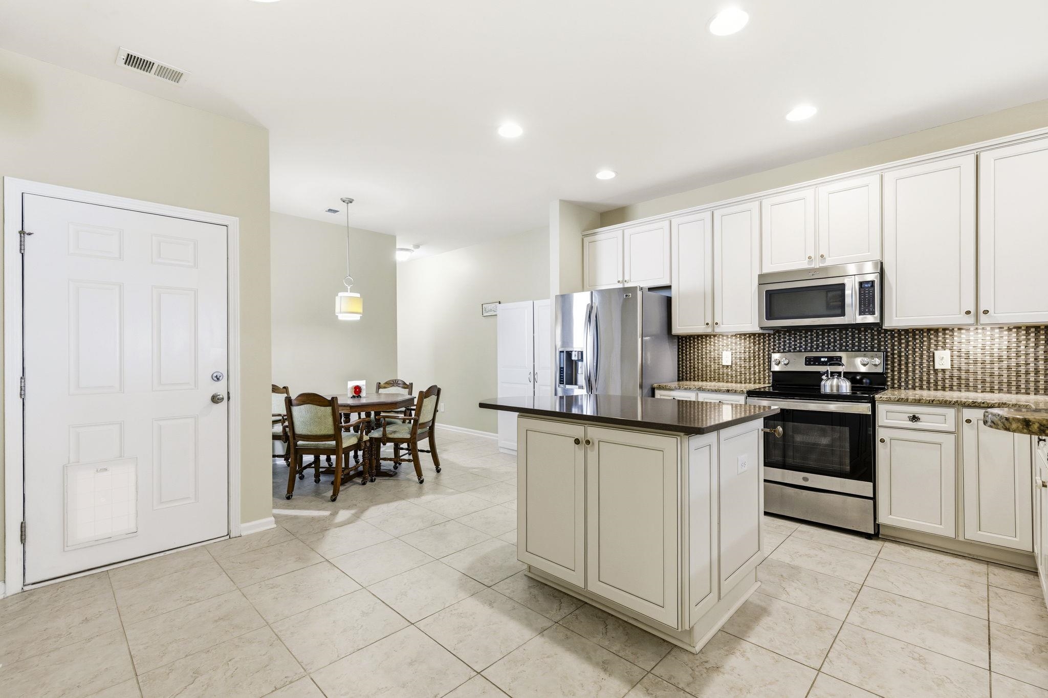 1545 Palmina Loop Property Photo 10