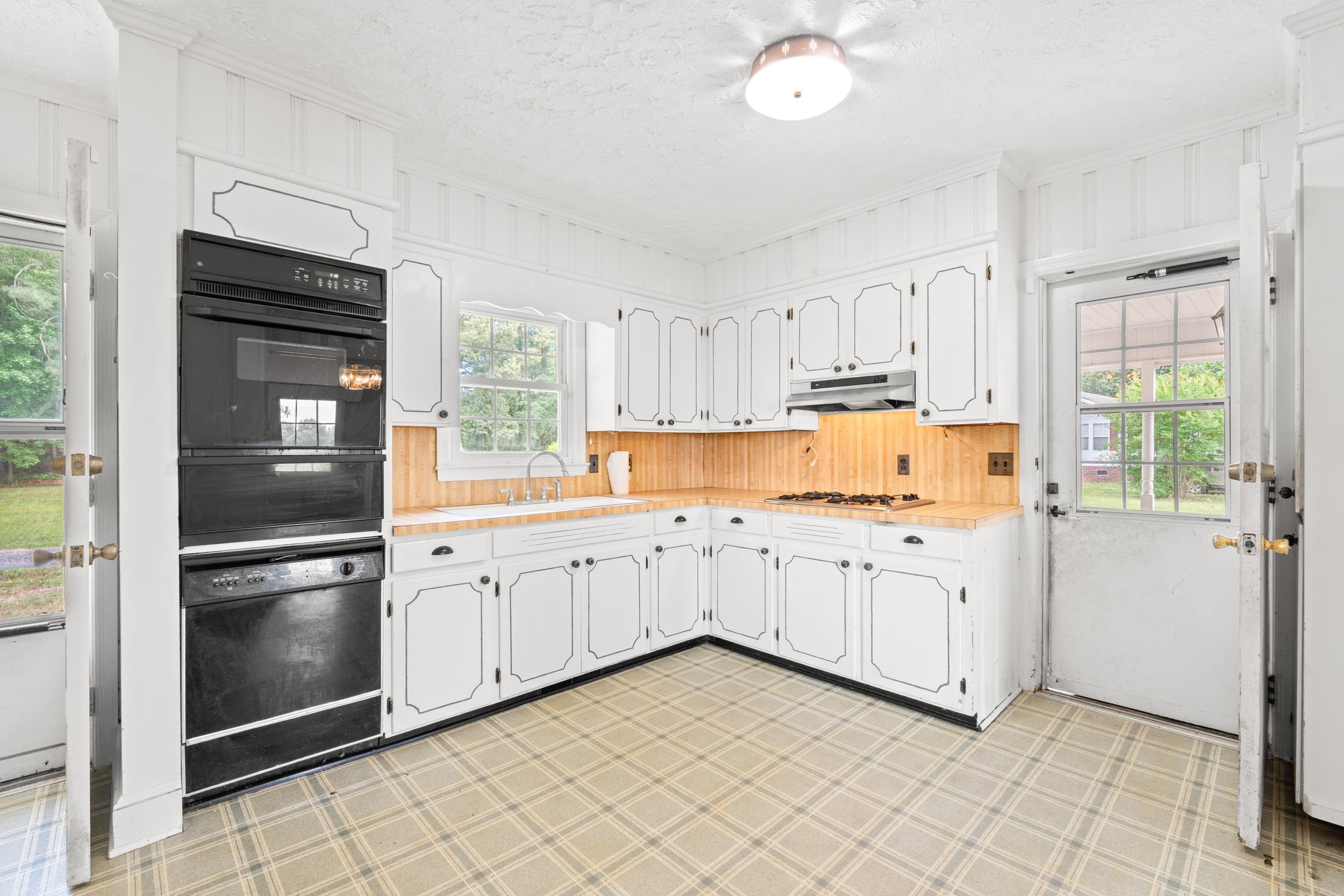 3895 Highway 430 Property Photo 6