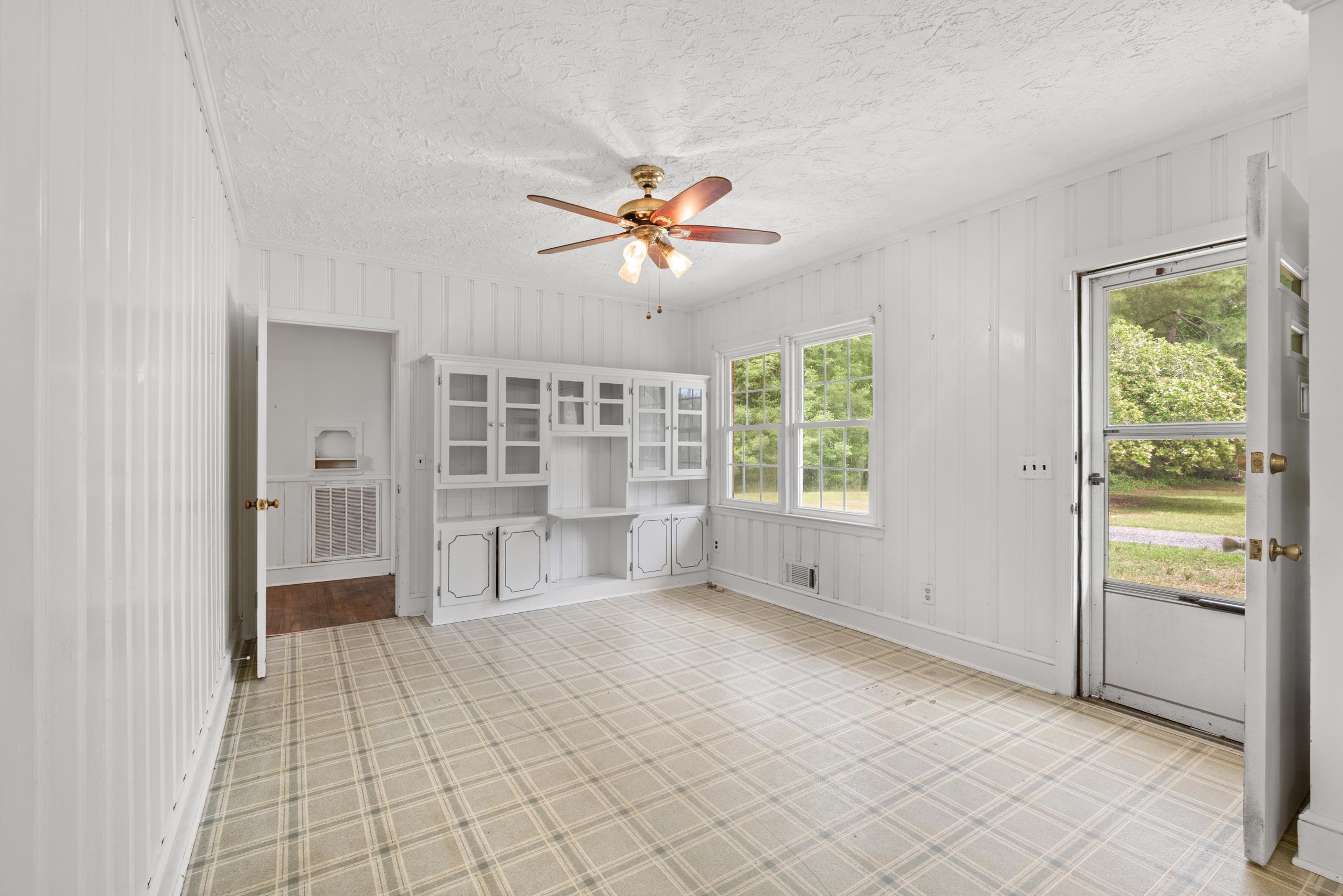 3895 Highway 430 Property Photo 8