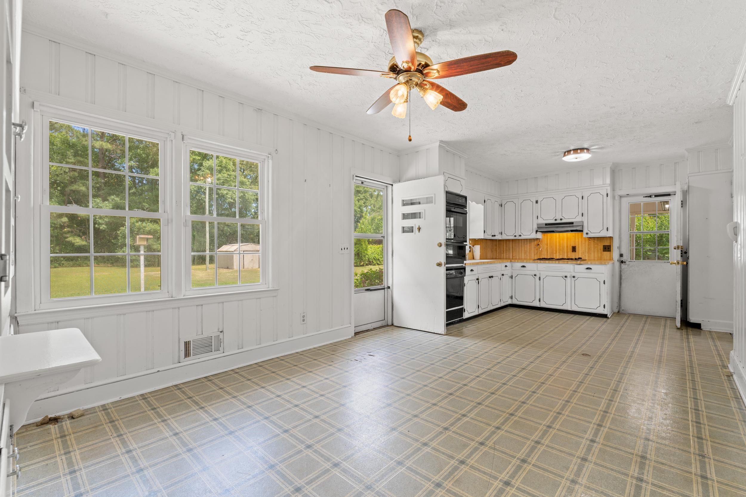 3895 Highway 430 Property Photo 11