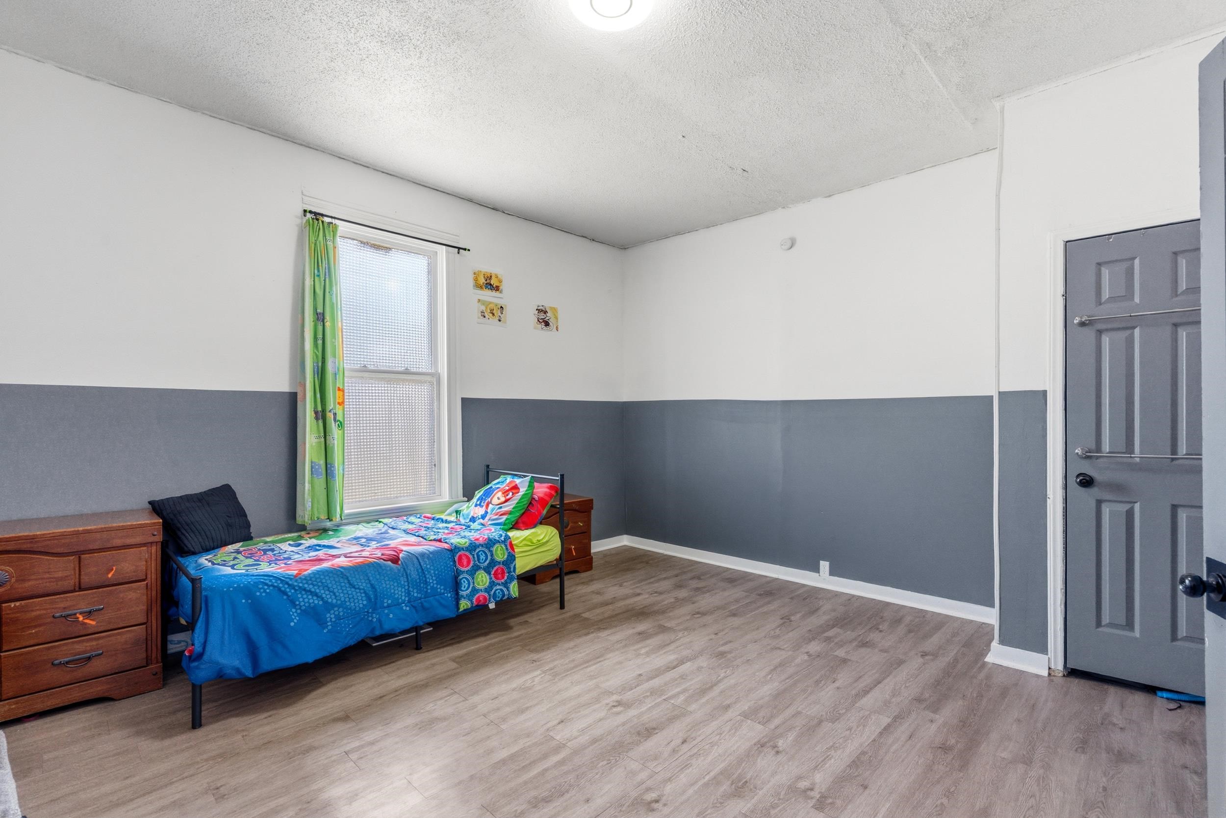 320 N Park St. Property Photo 18