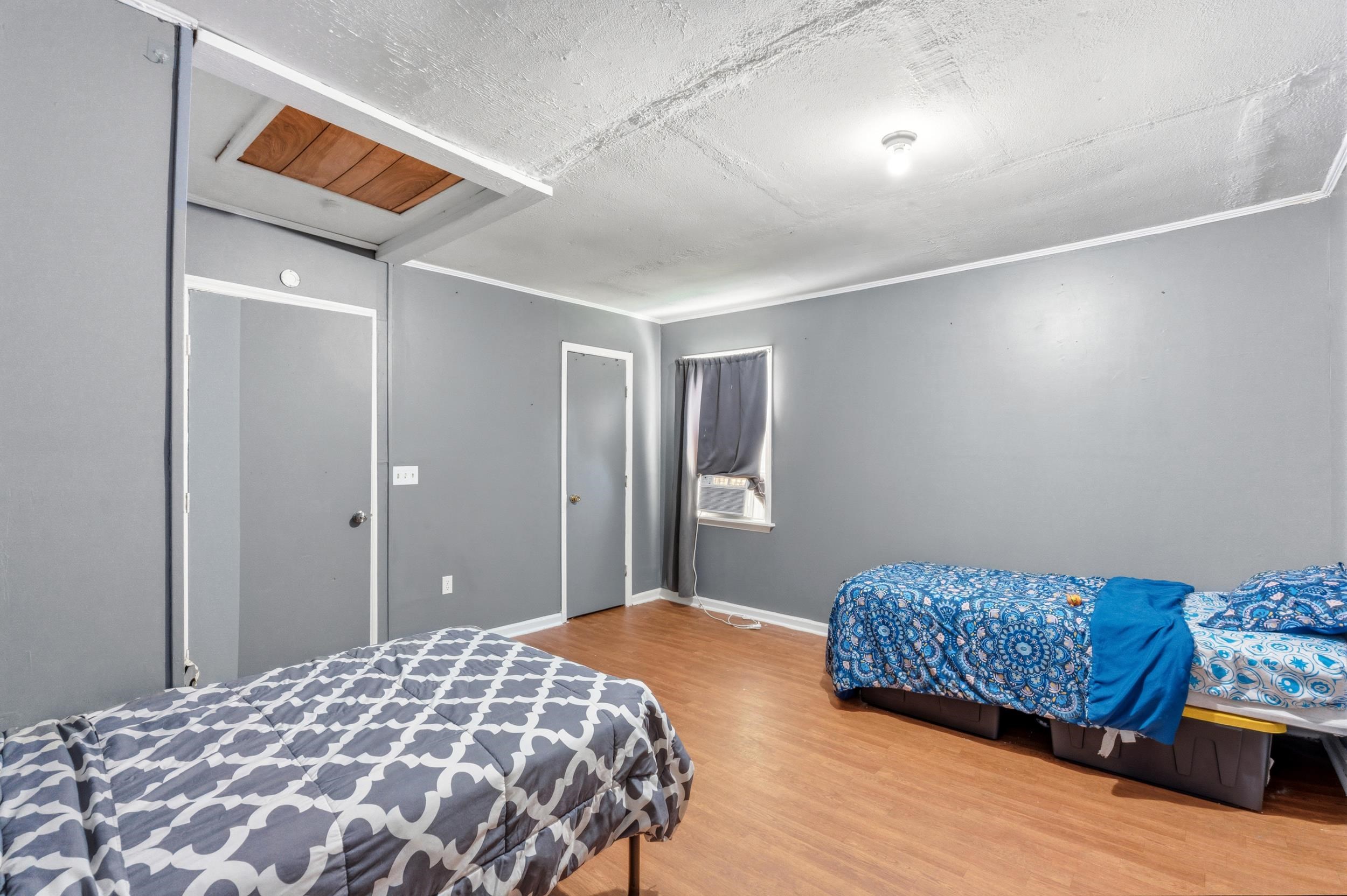 320 N Park St. Property Photo 19