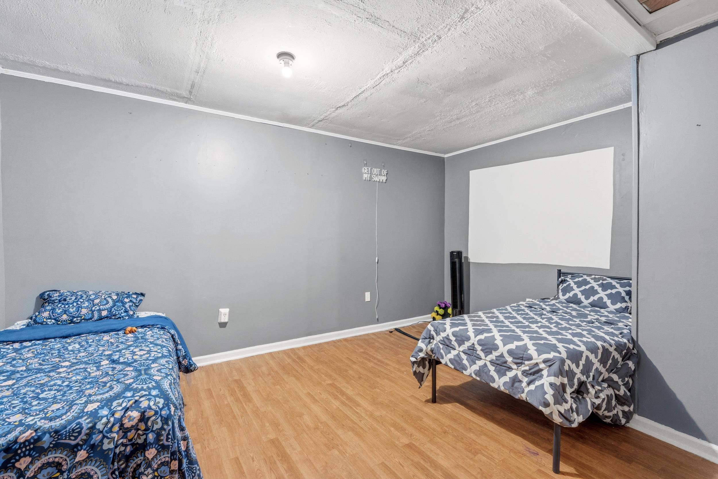 320 N Park St. Property Photo 20