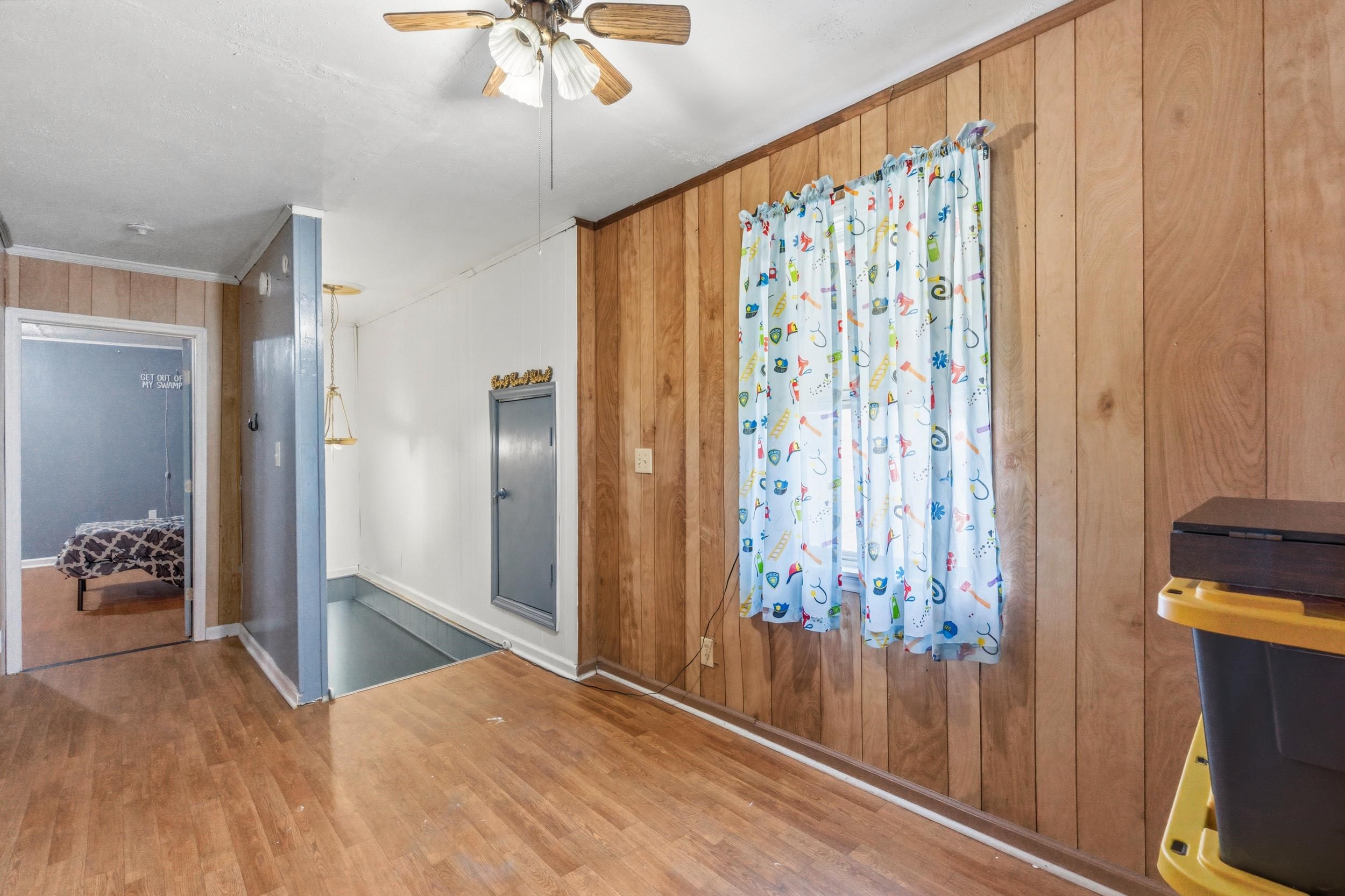 320 N Park St. Property Photo 23