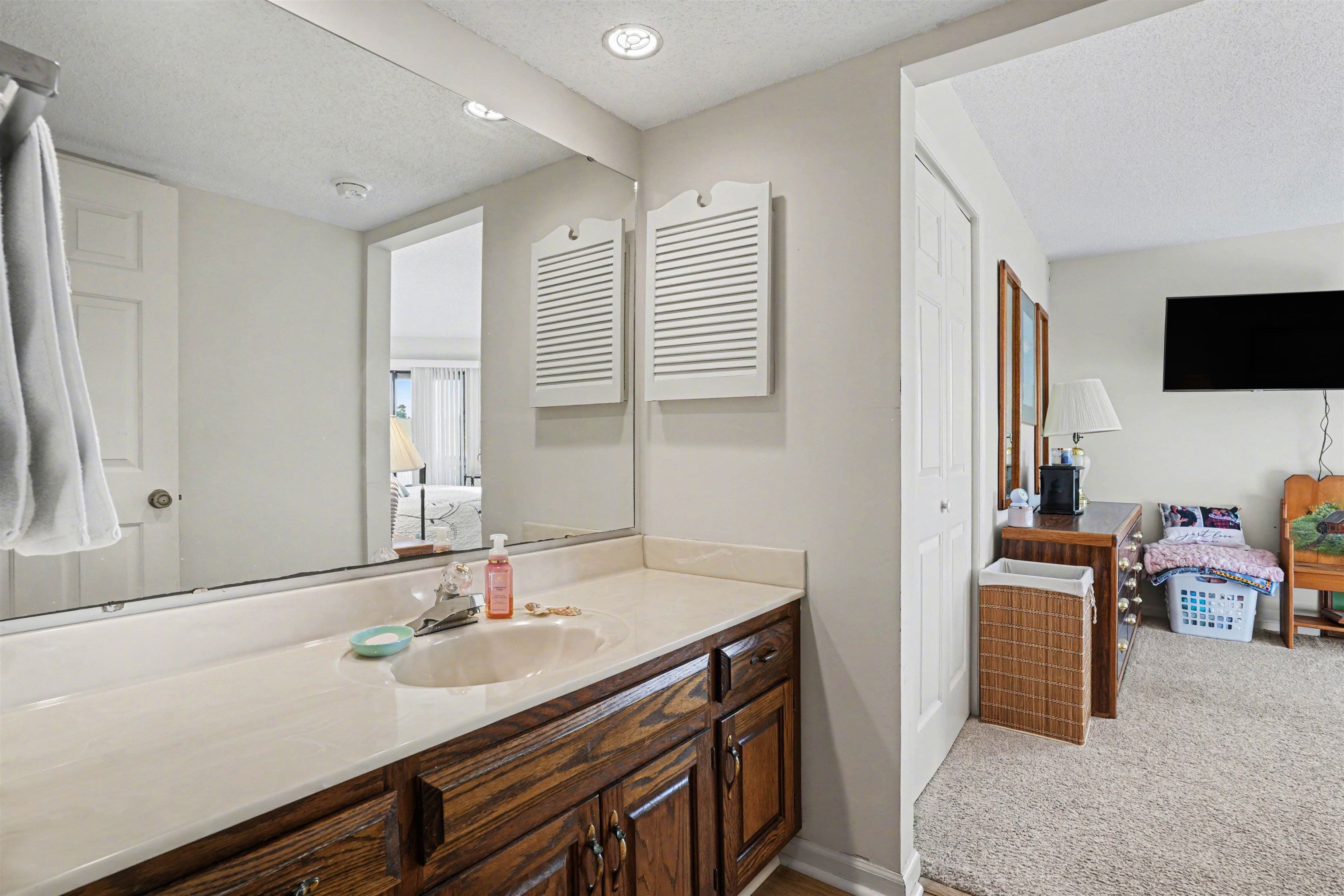 4242 Pinehurst Circle Property Photo 13