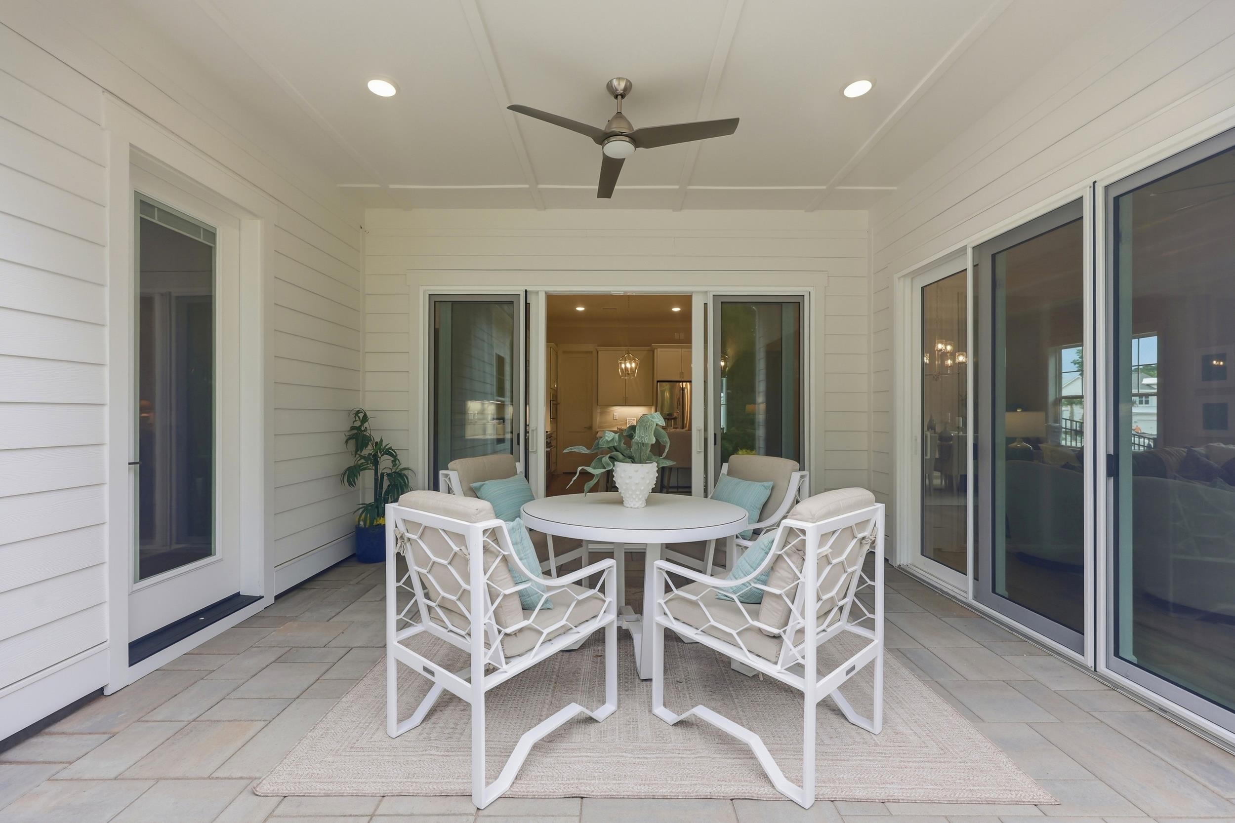 1506 Coastal Cove Ln Property Photo 41