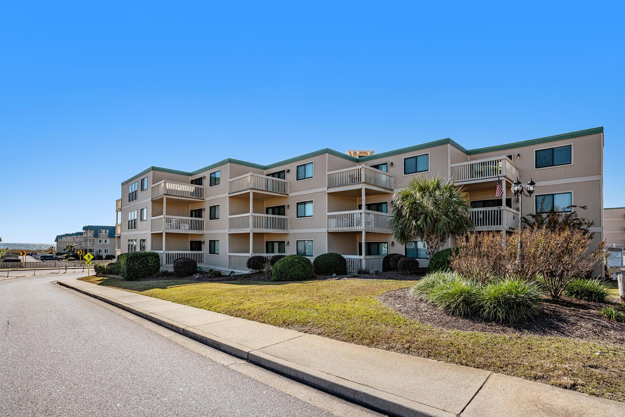 9661 Shore Dr. Property Photo 1