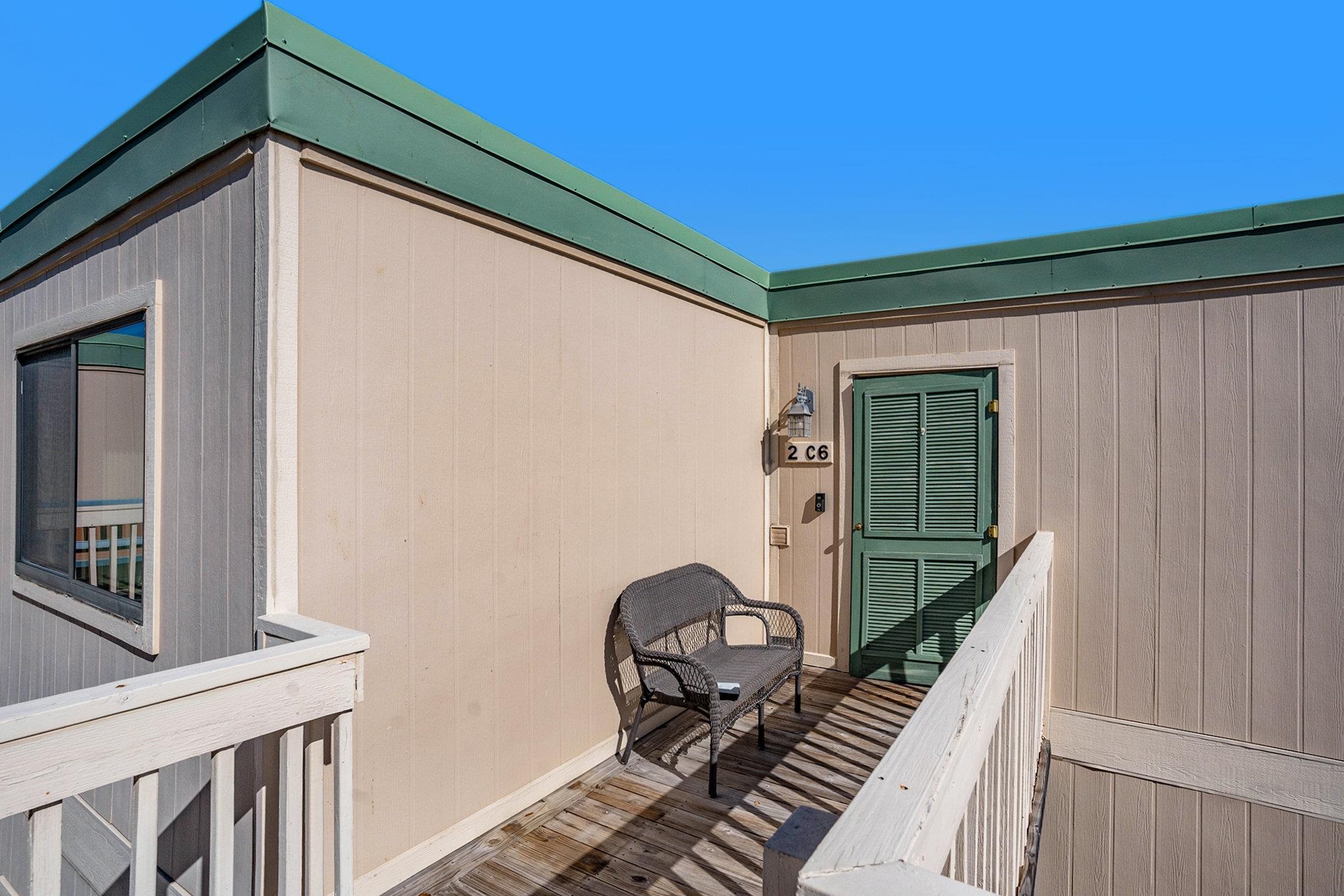 9661 Shore Dr. Property Photo 5
