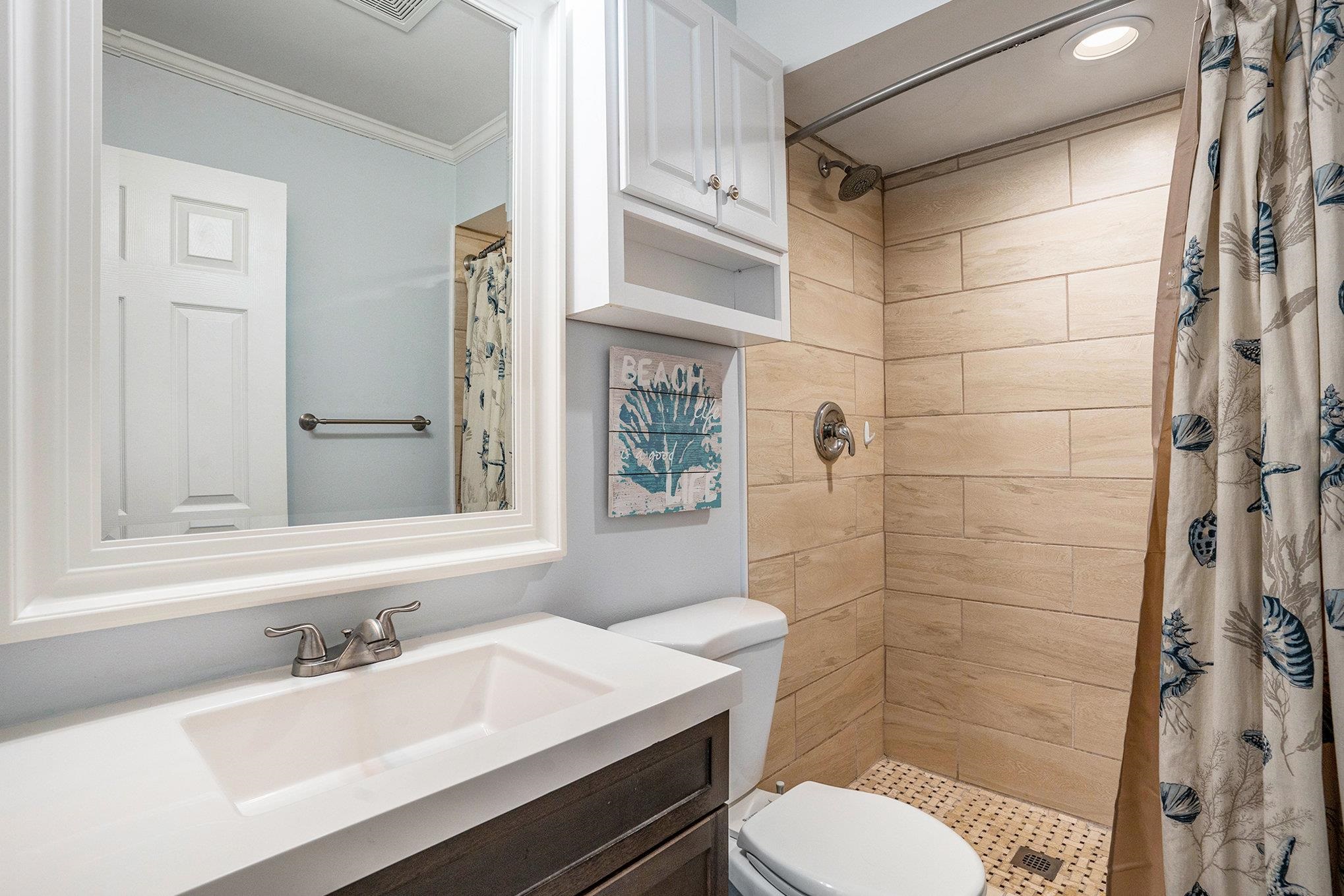 9661 Shore Dr. Property Photo 19