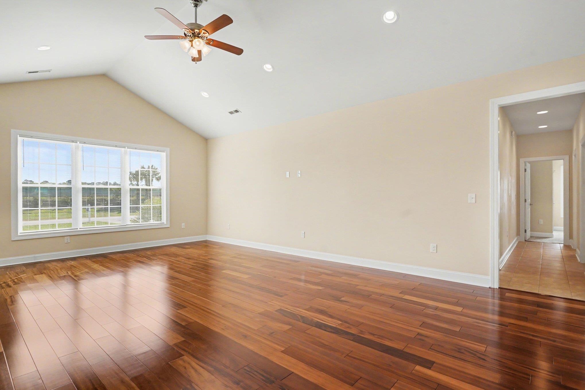 601 Gayle St. Property Photo 4