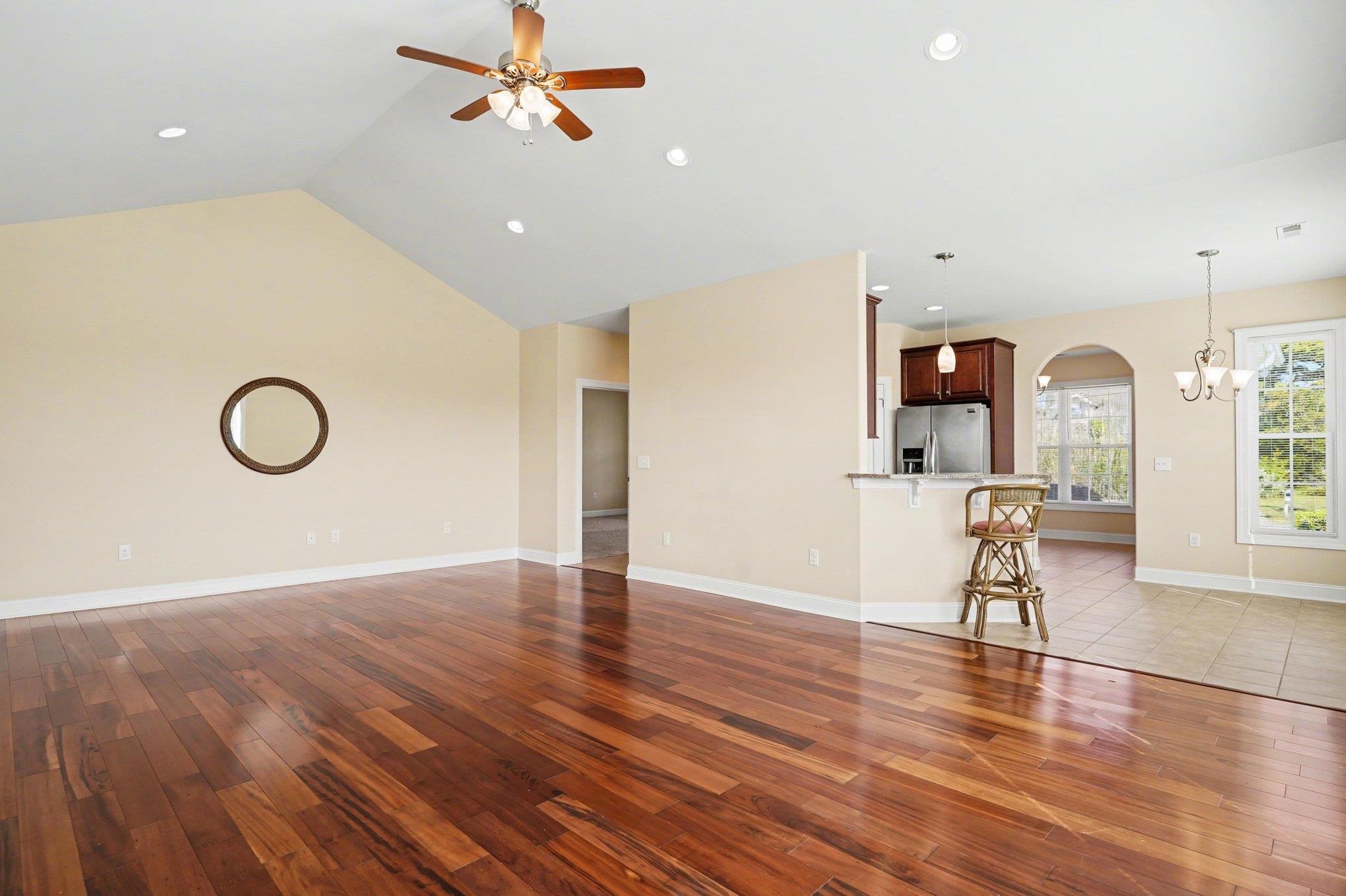 601 Gayle St. Property Photo 5