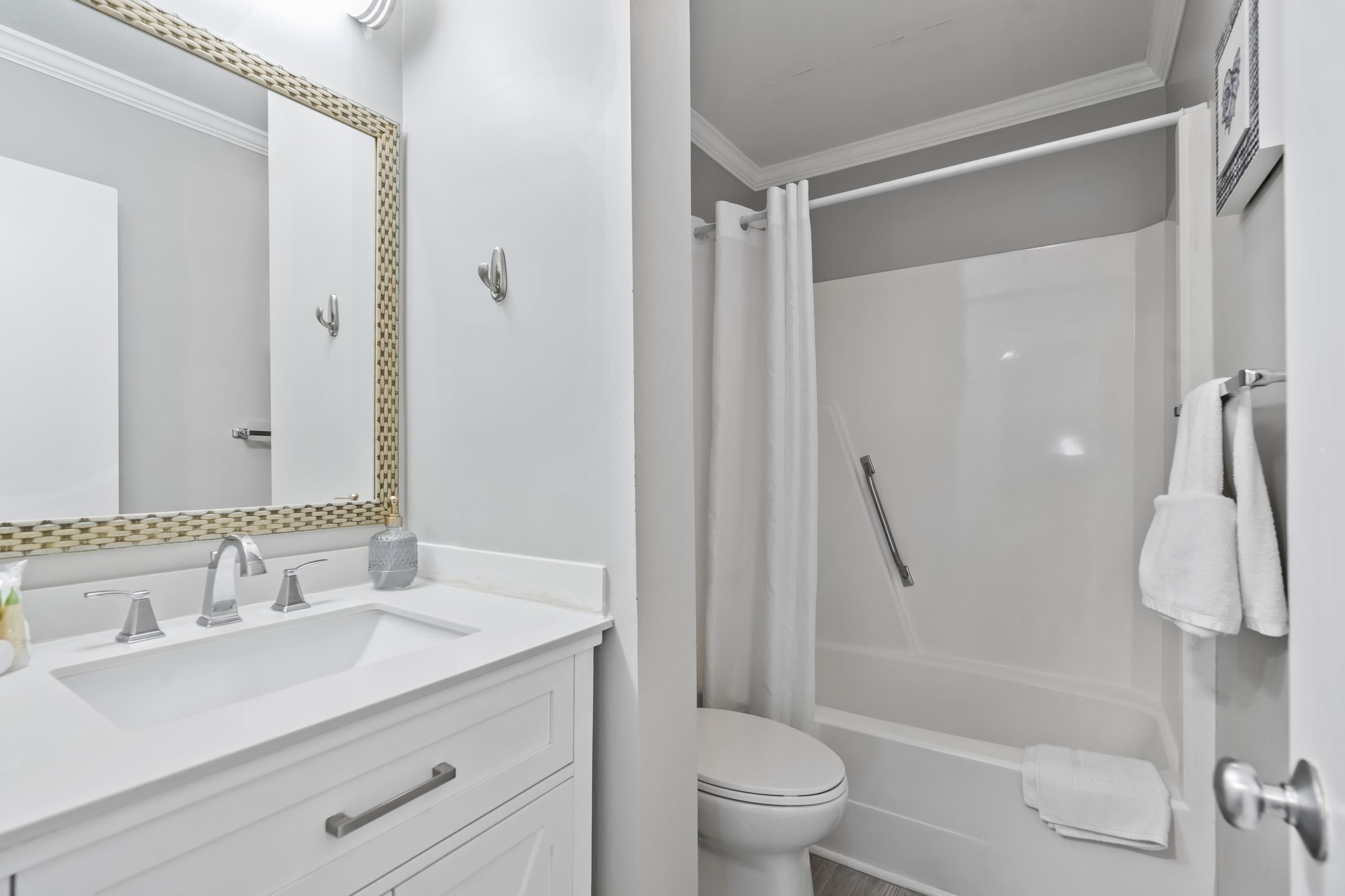 415 Ocean Creek Dr. Property Photo 16